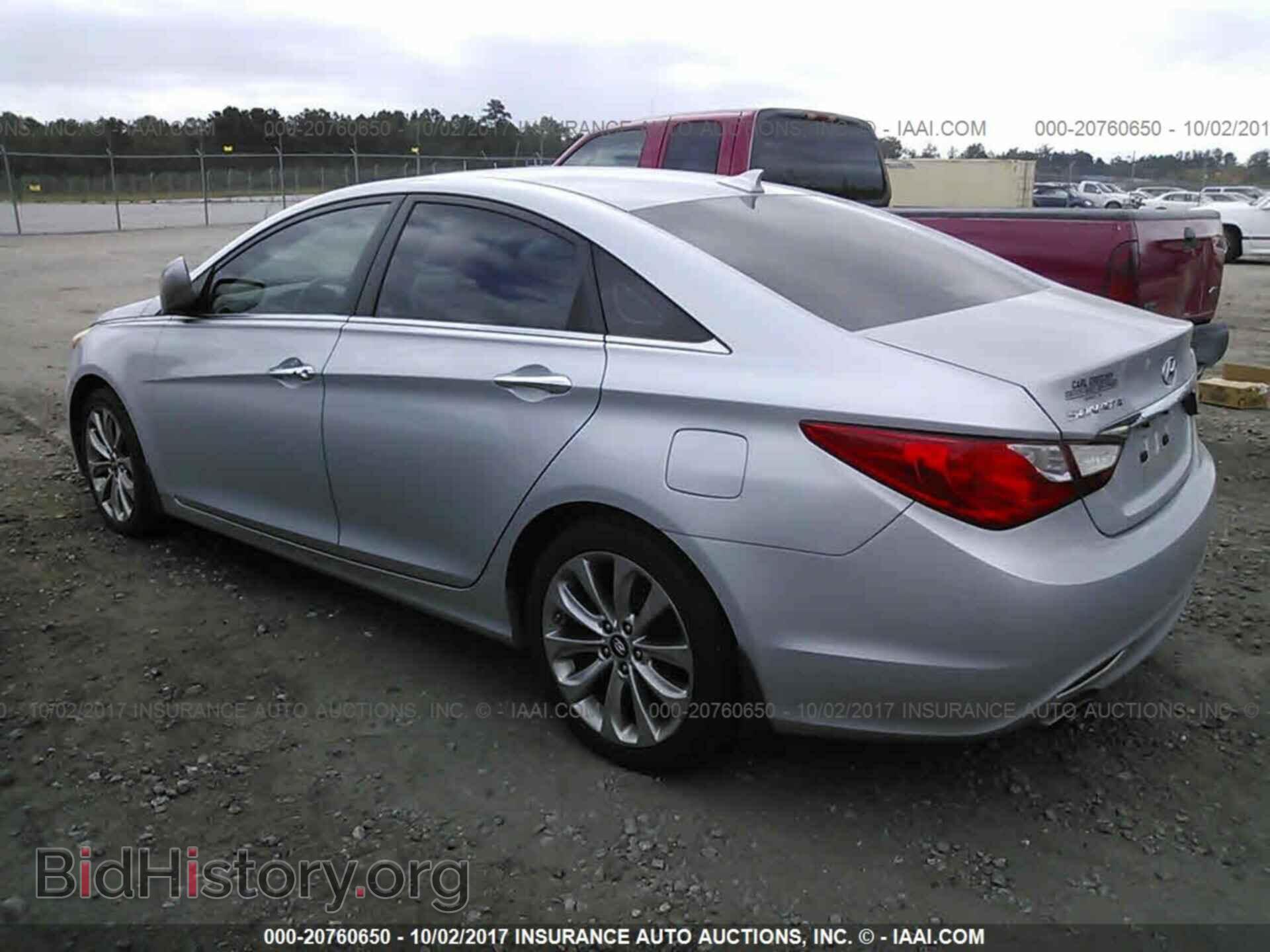 2012 Hyundai Sonata - VIN: 5NPEC4AB3CH426616 - Photo 3