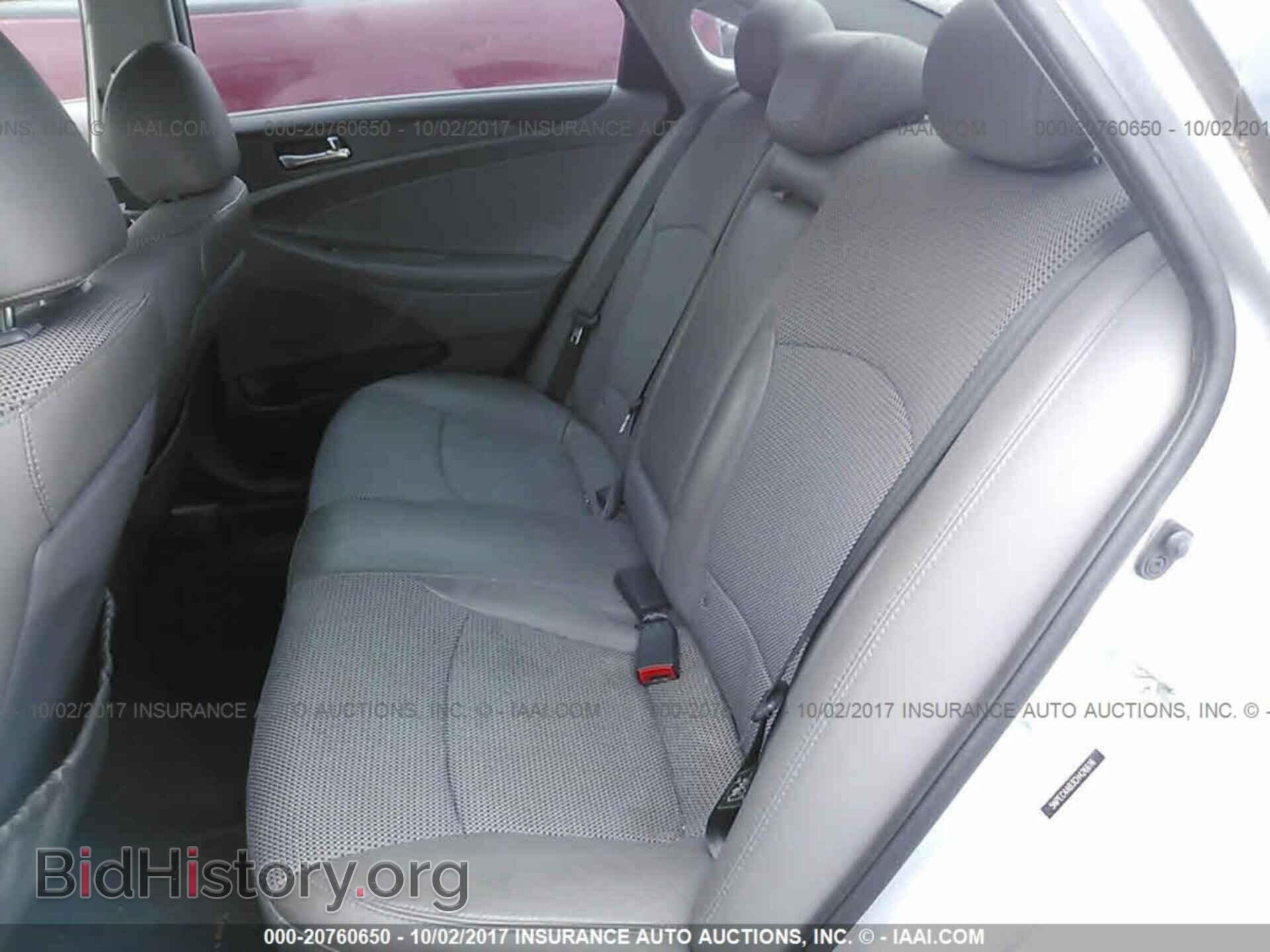 2012 Hyundai Sonata - VIN: 5NPEC4AB3CH426616 - Photo 8