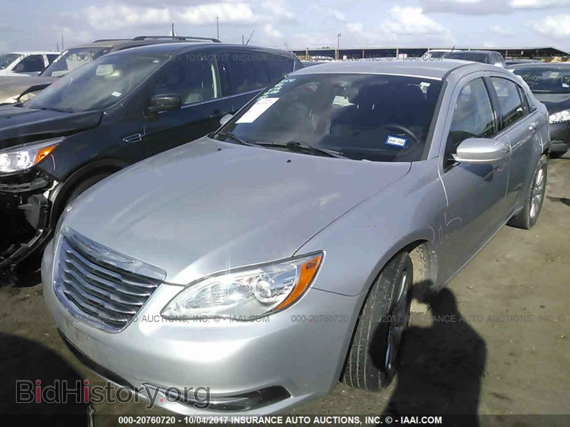 2012 Chrysler 200 - VIN: 1C3CCBBB6CN299746 - Фото 2