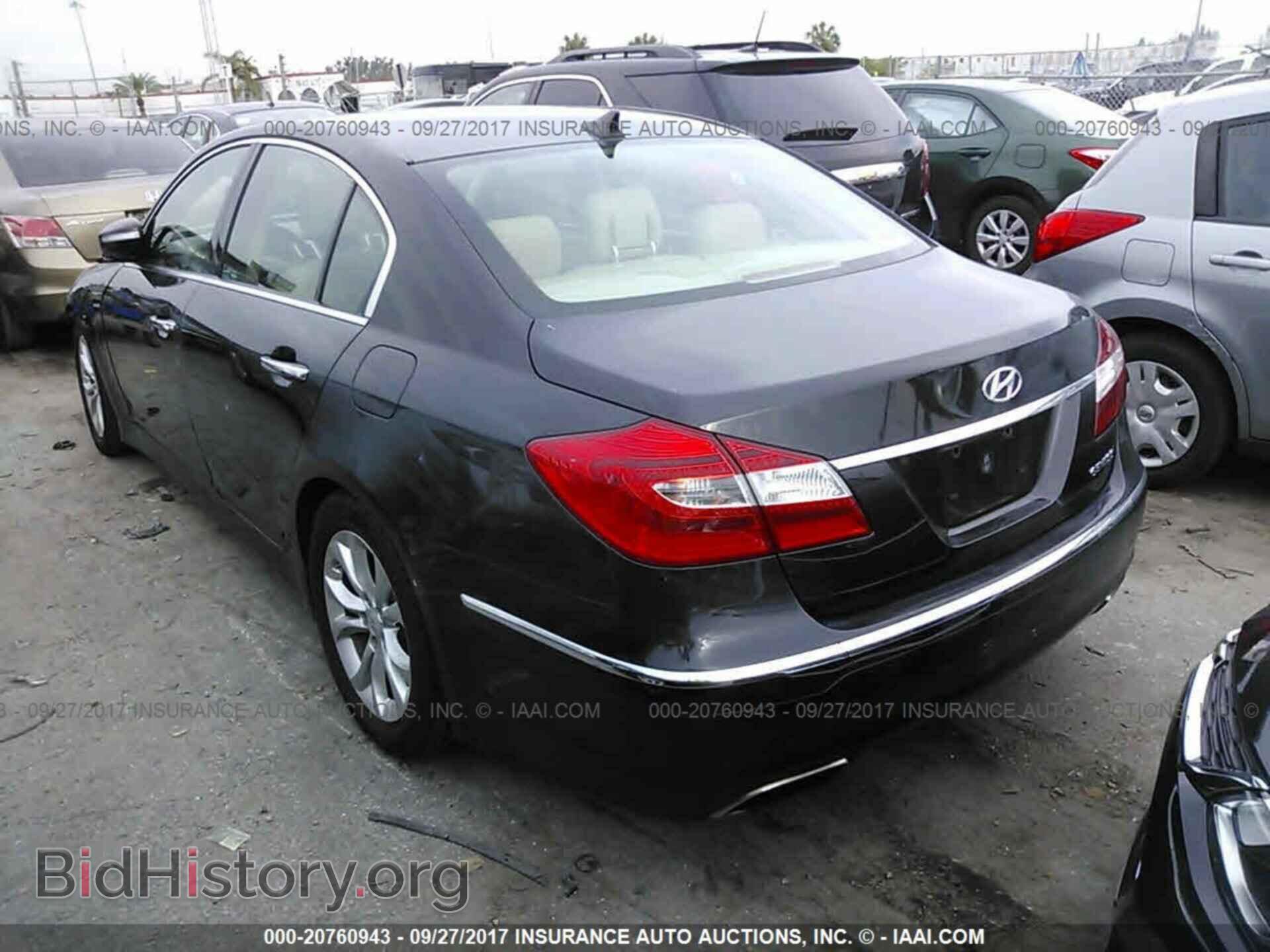 2013 Hyundai Genesis - VIN: KMHGC4DD4DU243413 - Фото 3