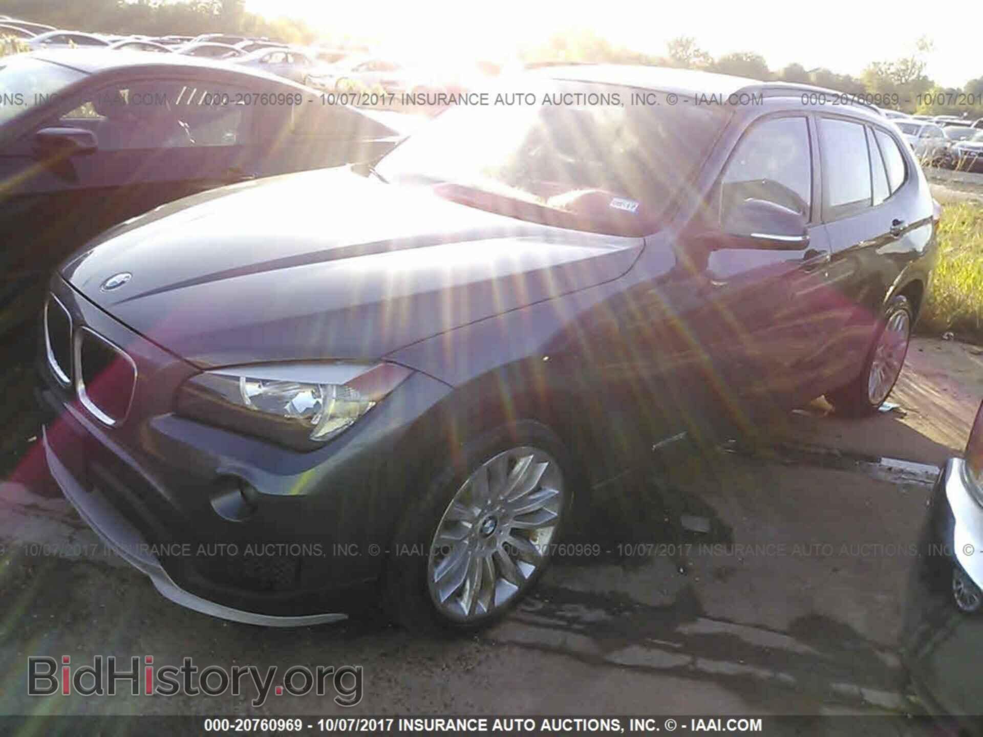 2015 Bmw X1 - VIN: WBAVM1C59FV498215 - Фото 2