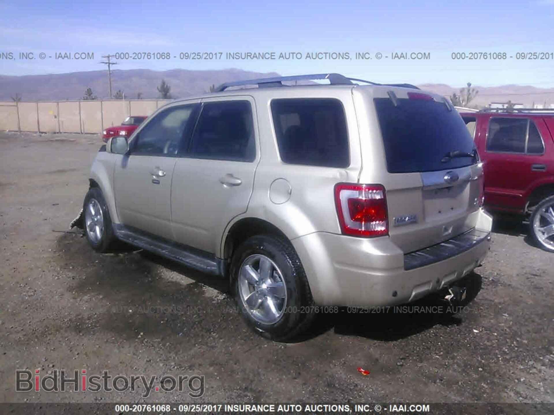 2012 Ford Escape - VIN: 1FMCU9EG2CKA58837 - Фото 3