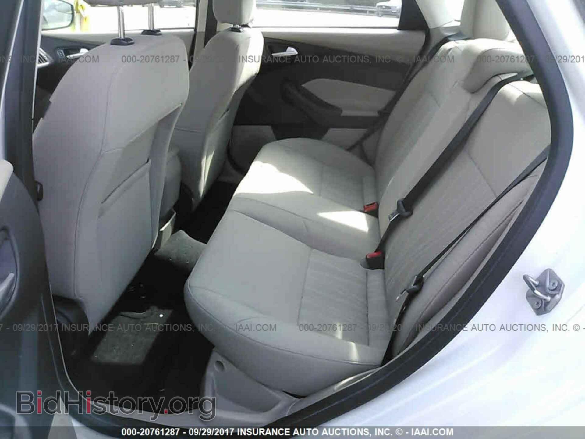 2015 Ford Focus - VIN: 1FADP3F28FL286460 - Photo 8