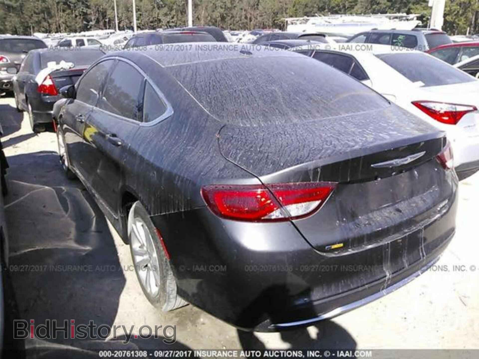 2015 Chrysler 200 - VIN: 1C3CCCAB3FN621044 - Photo 3