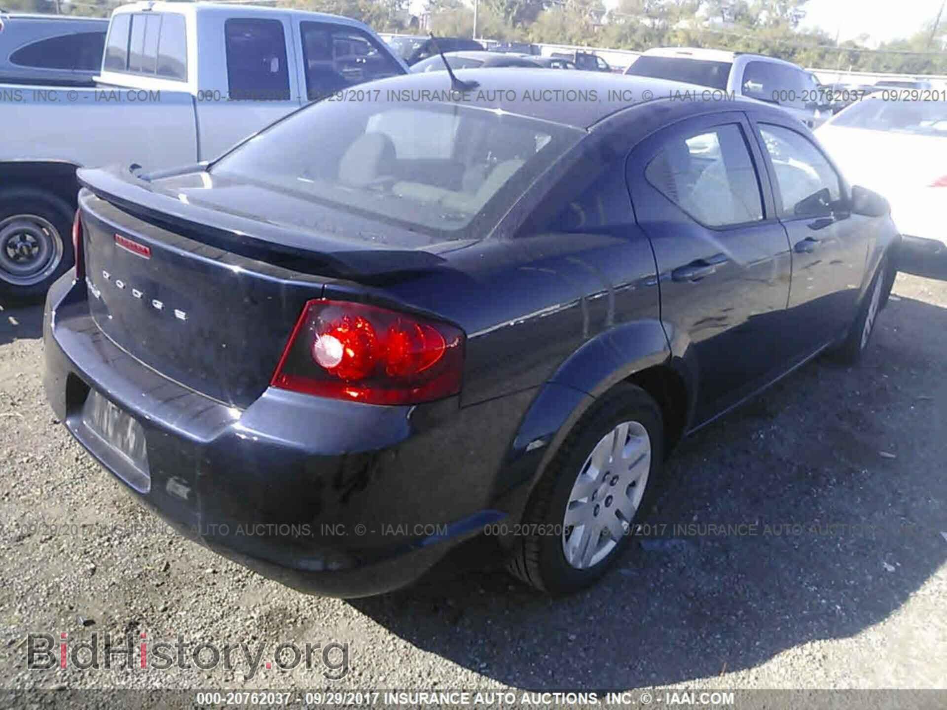 2011 Dodge Avenger - VIN: 1B3BD4FB4BN585136 - Фото 4