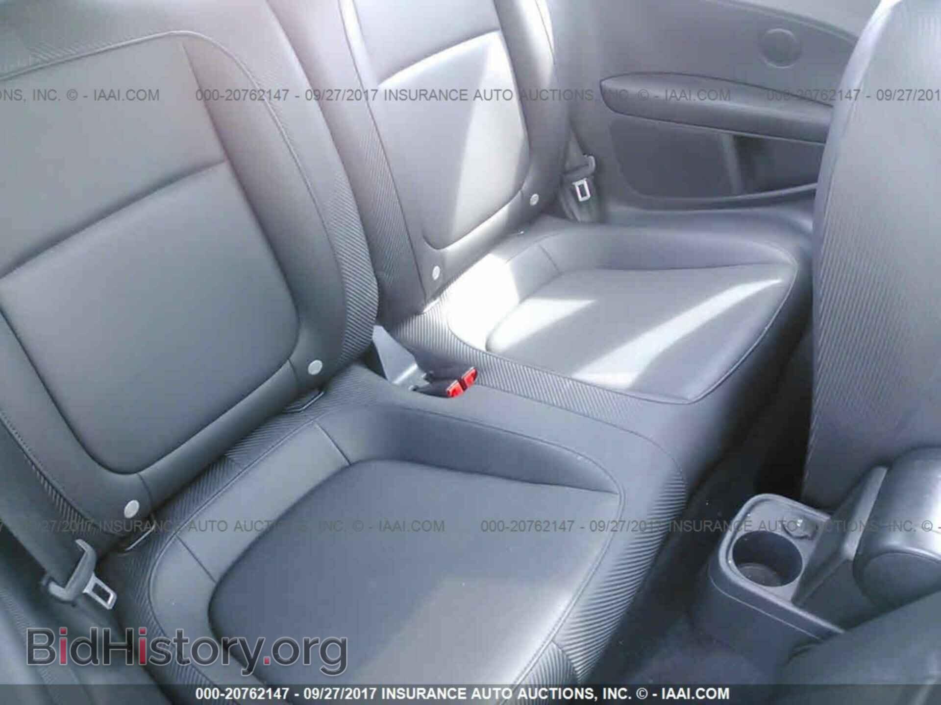 2012 Volkswagen Beetle - VIN: 3VWJP7AT3CM628974 - Фото 8