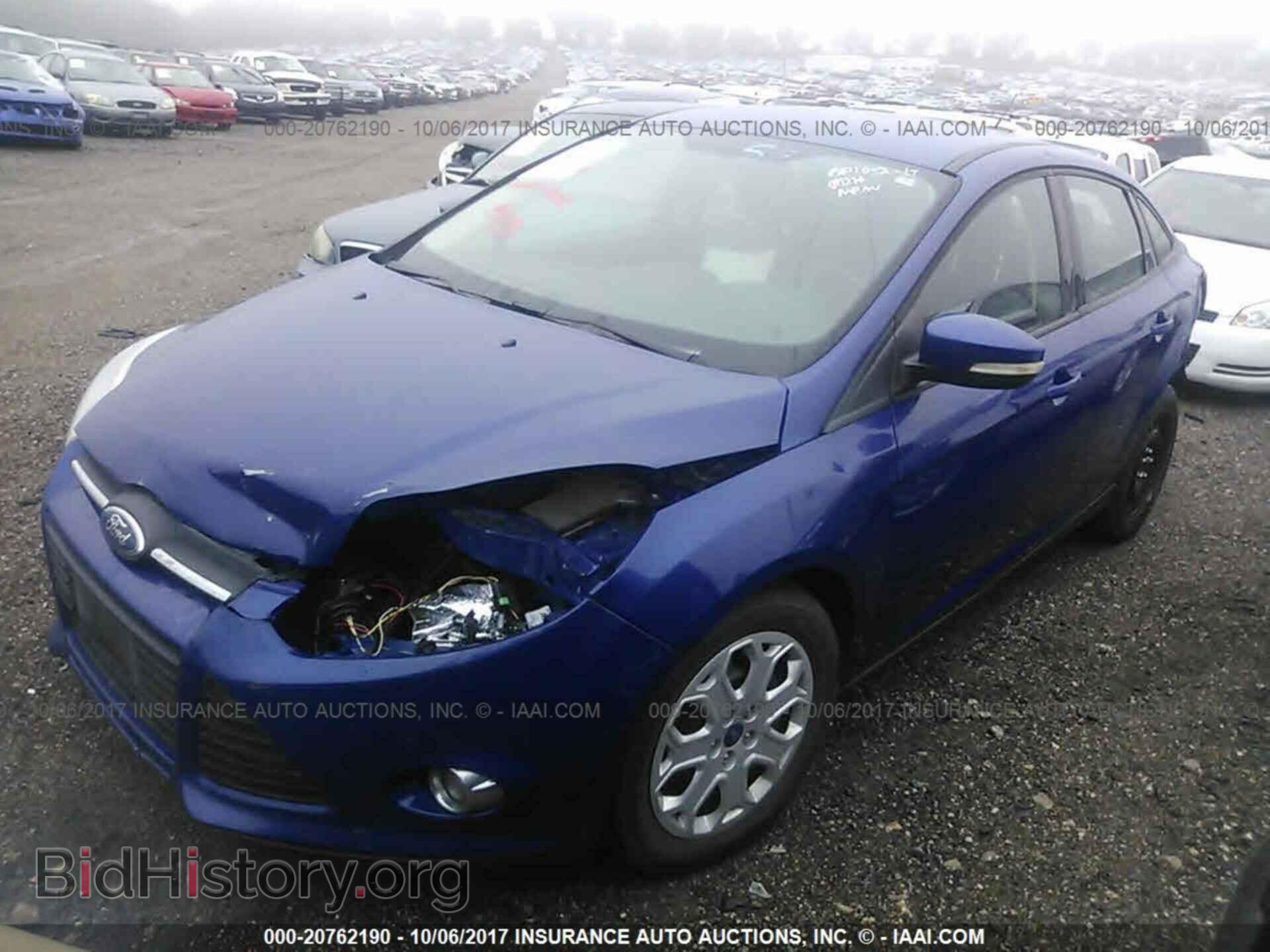 2012 Ford Focus - VIN: 1FAHP3F22CL236439 - Photo 2