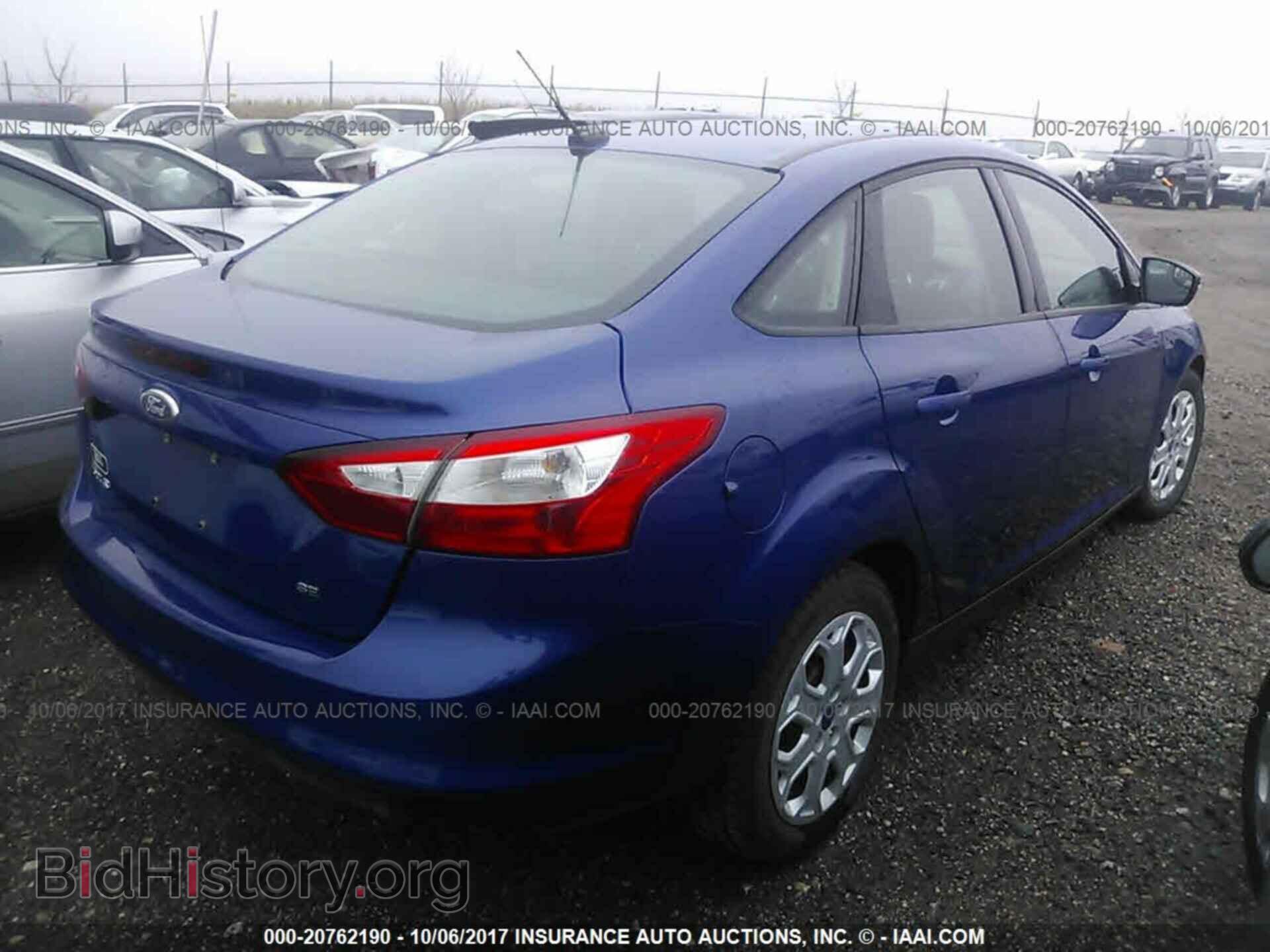 2012 Ford Focus - VIN: 1FAHP3F22CL236439 - Photo 4