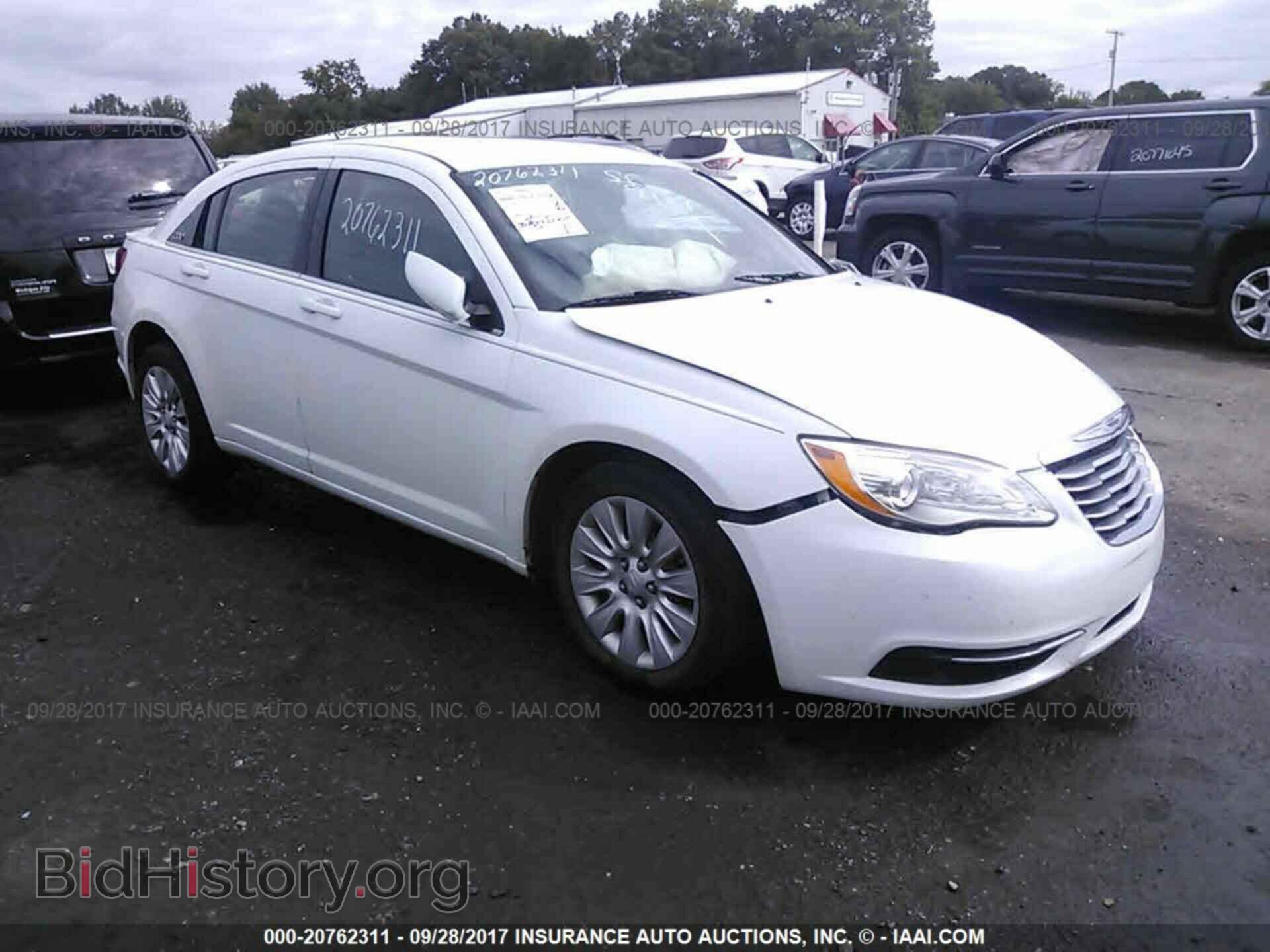 Photo 1C3CCBAB2DN641745 - Chrysler 200 2013