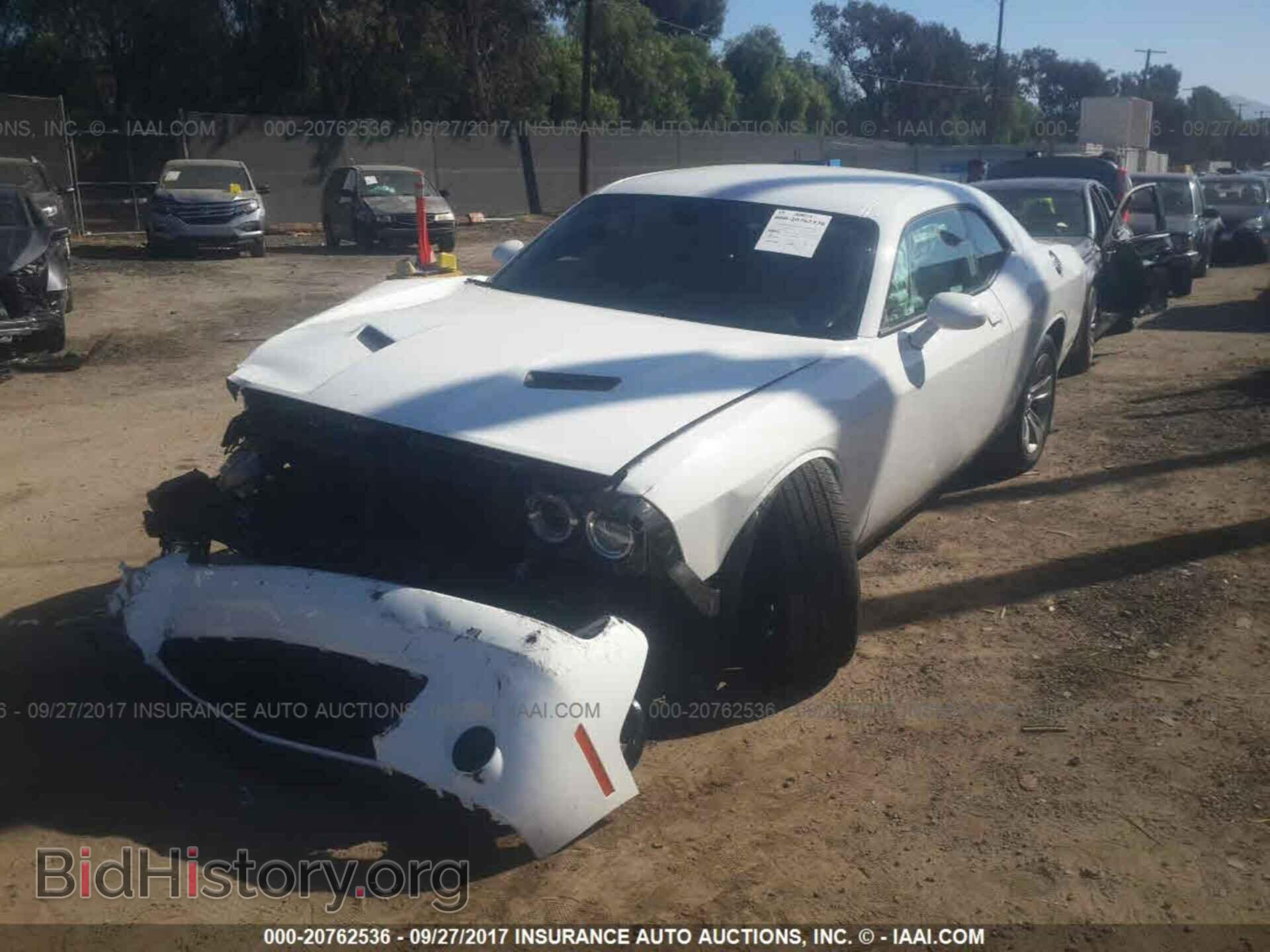 2017 Dodge Challenger - VIN: 2C3CDZAG4HH624784 - Фото 2