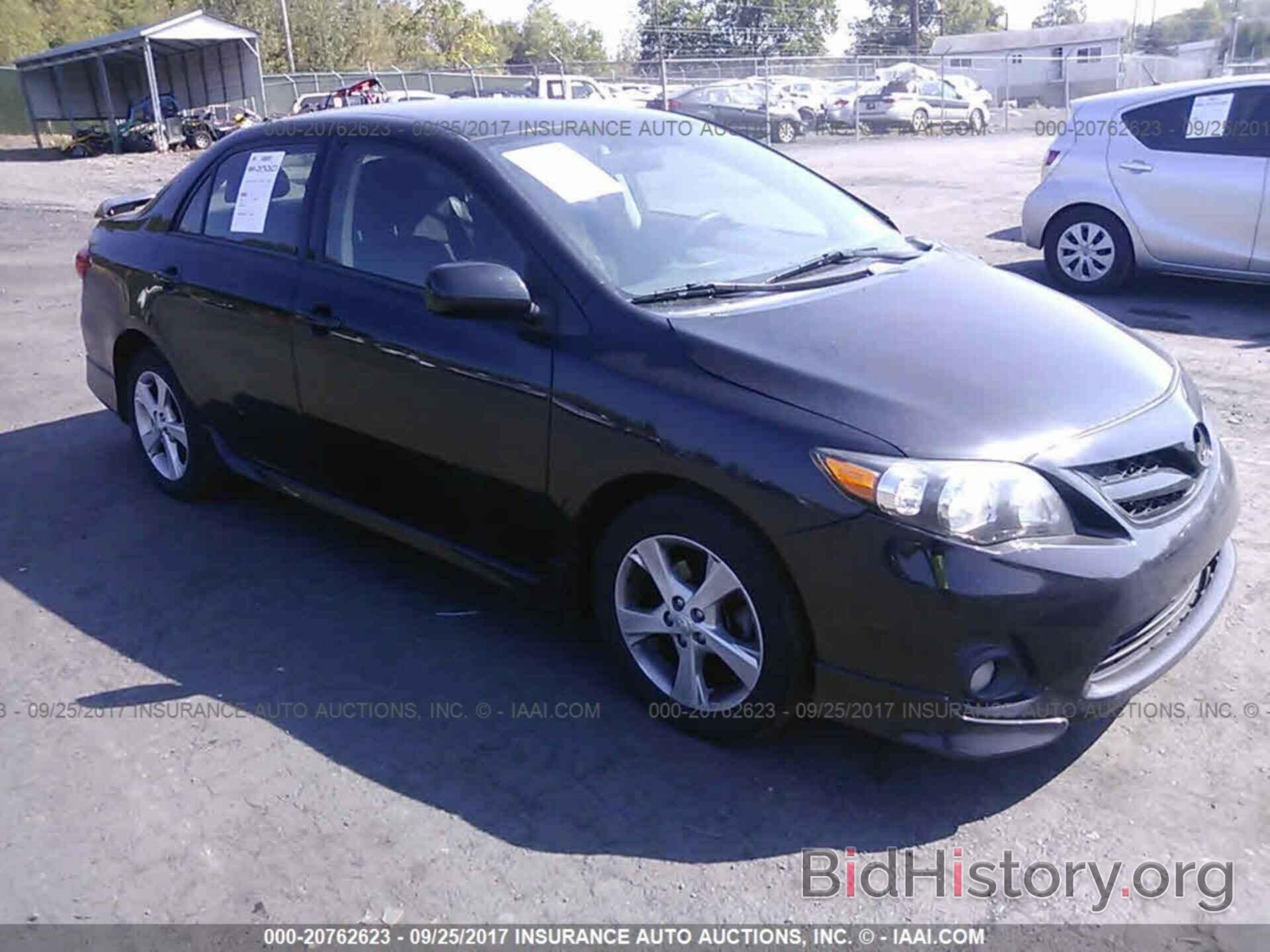 Photo 2T1BU4EE6DC920851 - Toyota Corolla 2013