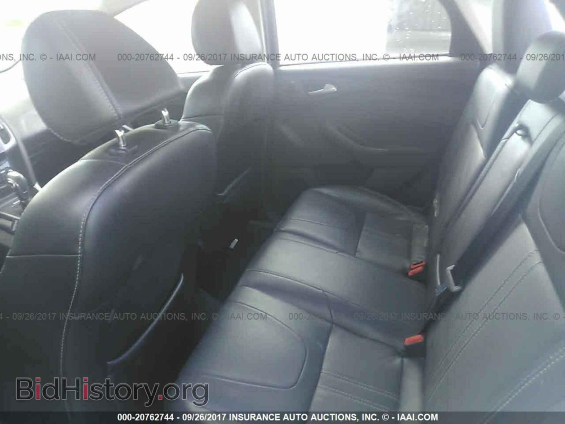 2014 Ford Focus - VIN: 1FADP3J22EL221982 - Photo 8