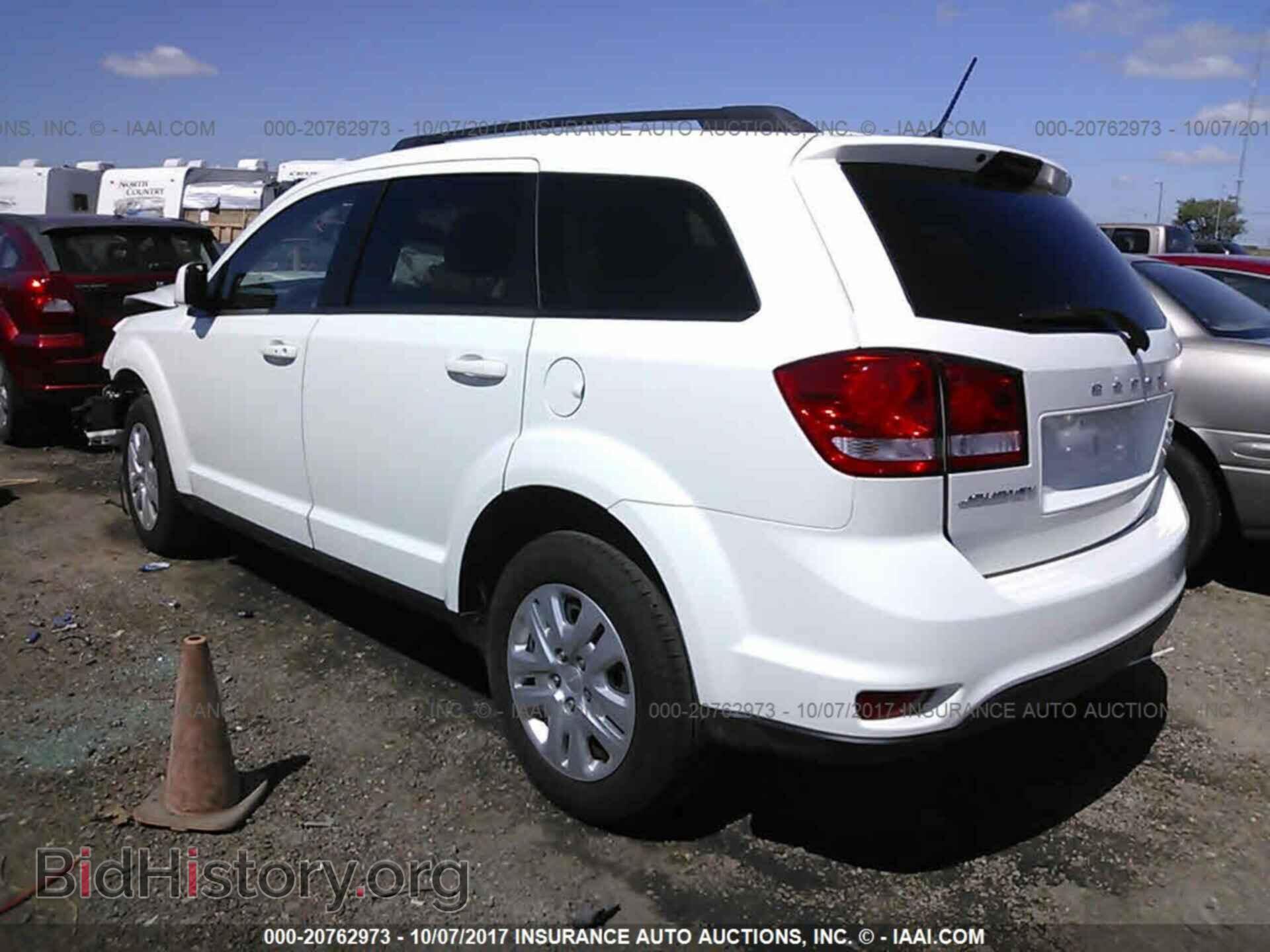 2017 Dodge Journey - VIN: 3C4PDCBB6HT587614 - Фото 3