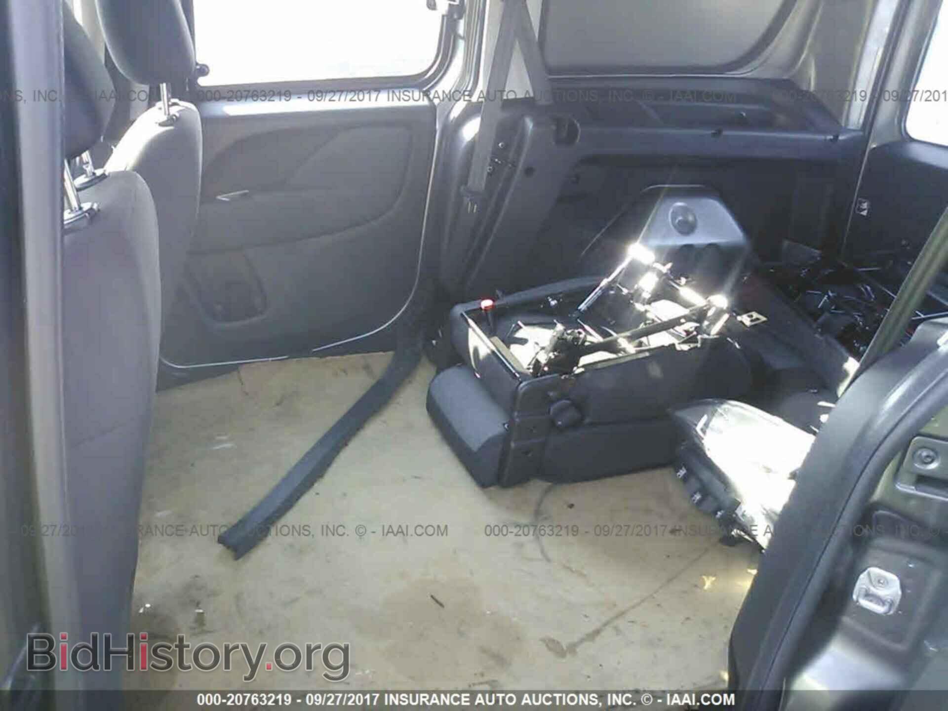 2015 Ram Promaster - VIN: ZFBERFAT0F6A92276 - Фото 8