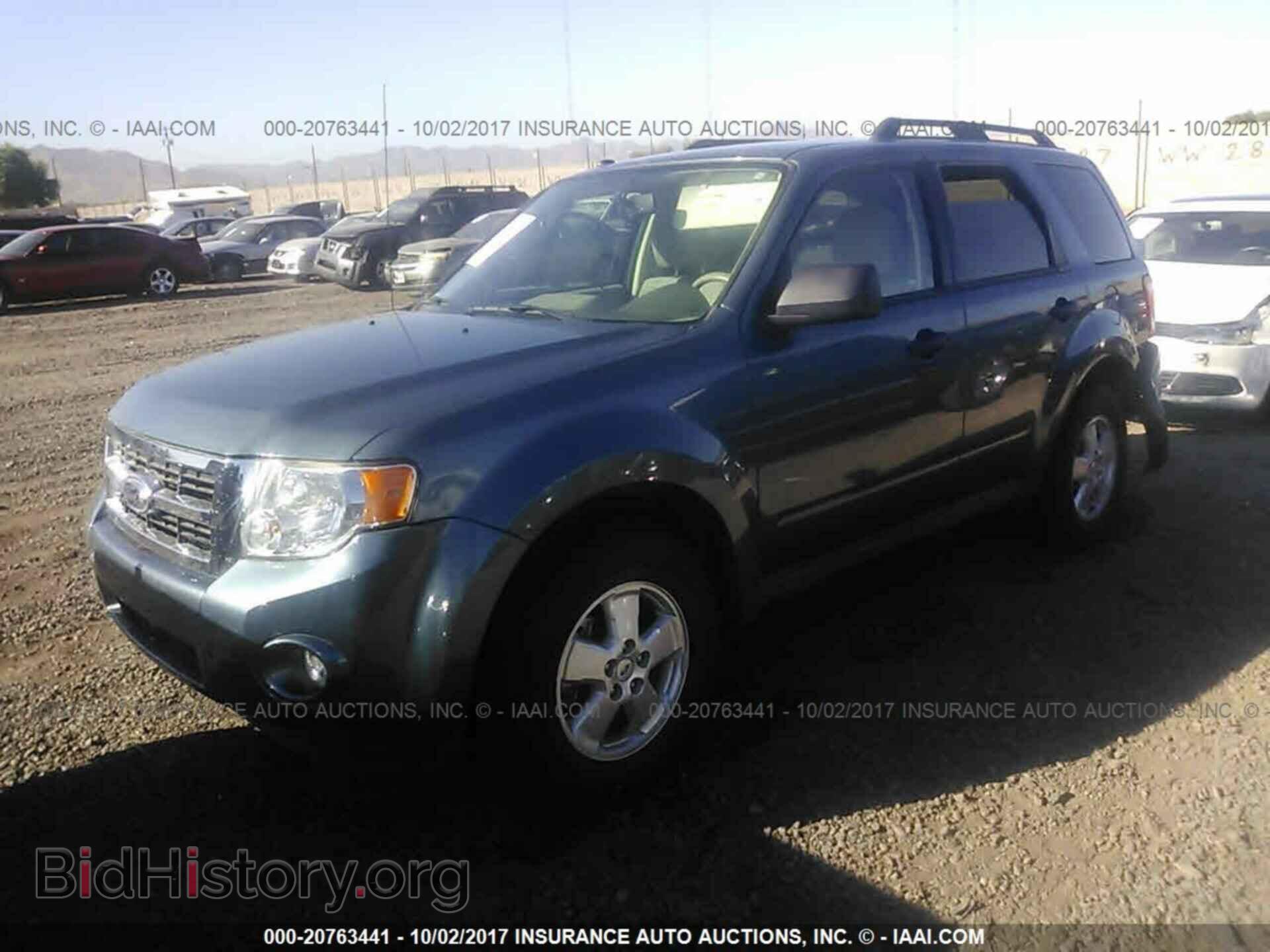 2012 Ford Escape - VIN: 1FMCU0D7XCKC26558 - Photo 2