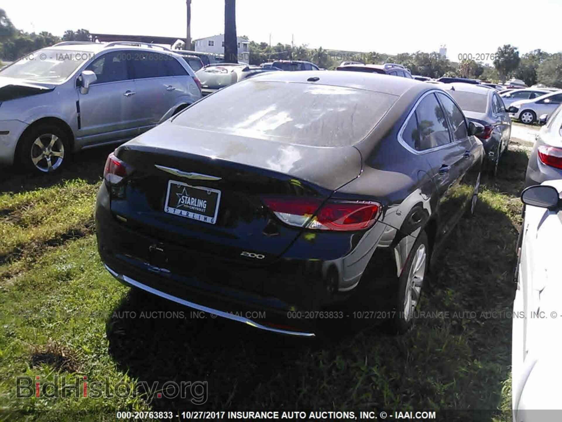 2015 Chrysler 200 - VIN: 1C3CCCAB3FN680174 - Photo 4