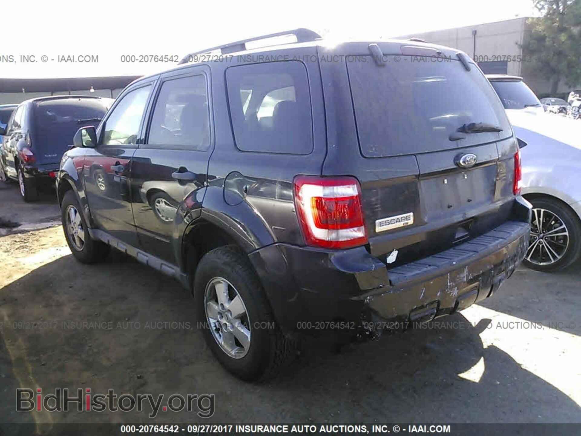 2012 Ford Escape - VIN: 1FMCU0D74CKB79138 - Фото 3