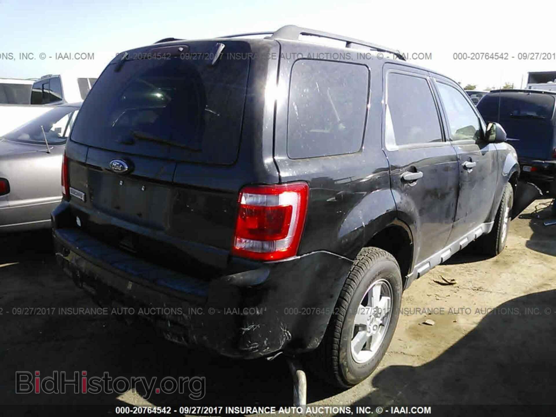2012 Ford Escape - VIN: 1FMCU0D74CKB79138 - Фото 4