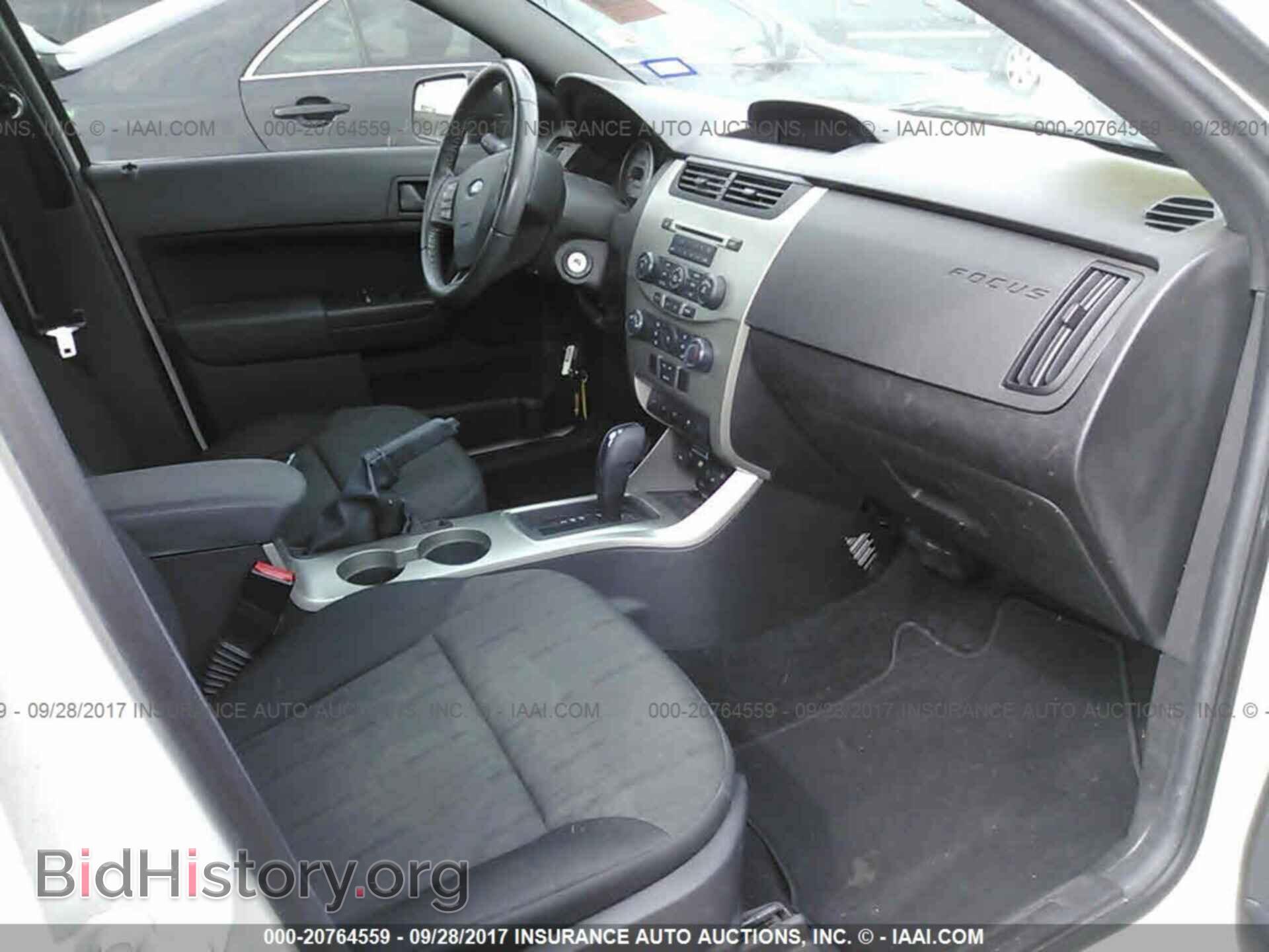 2011 Ford Focus - VIN: 1FAHP3FN5BW204124 - Фото 5