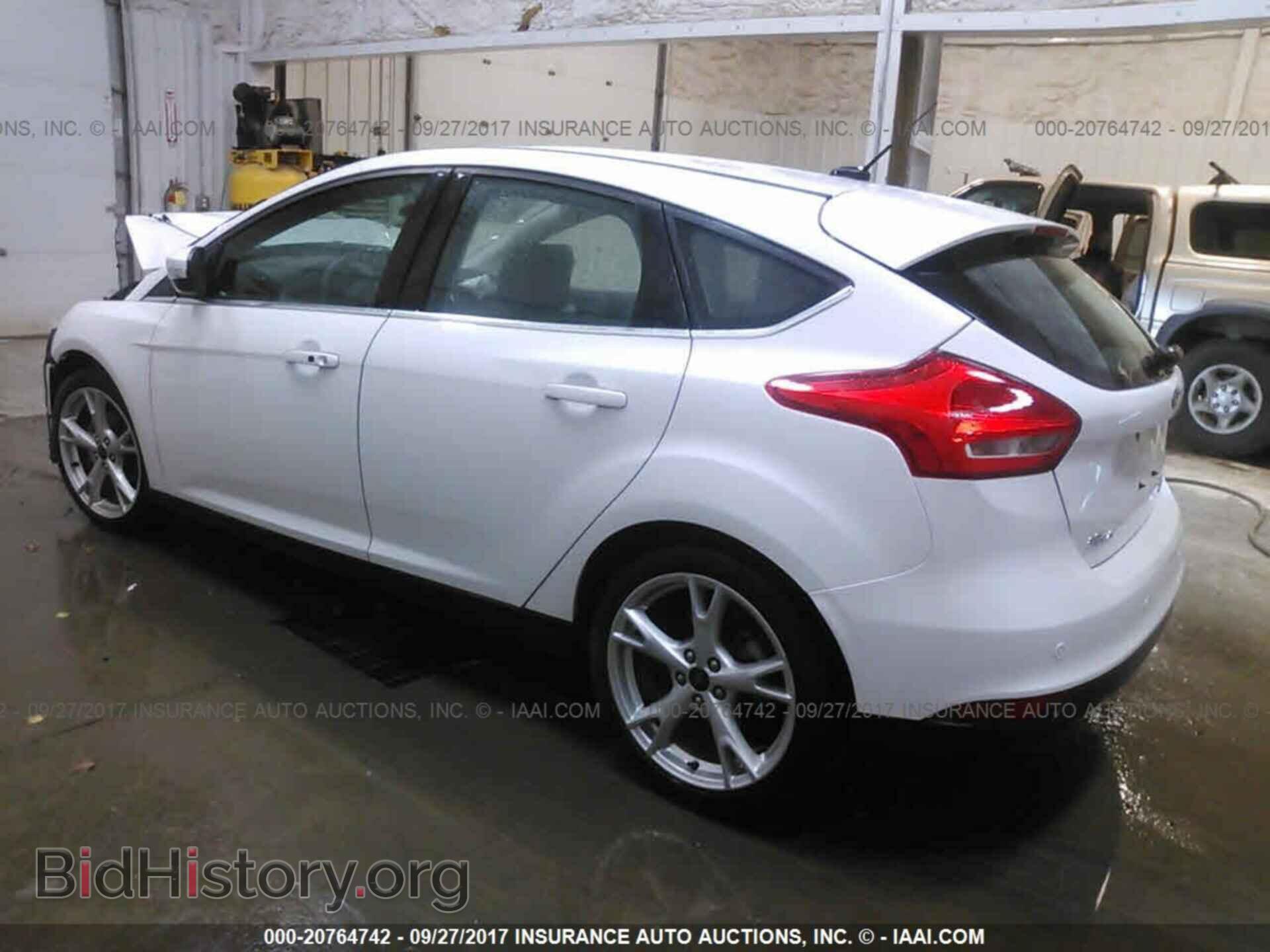 2016 Ford Focus - VIN: 1FADP3N27GL289692 - Фото 3