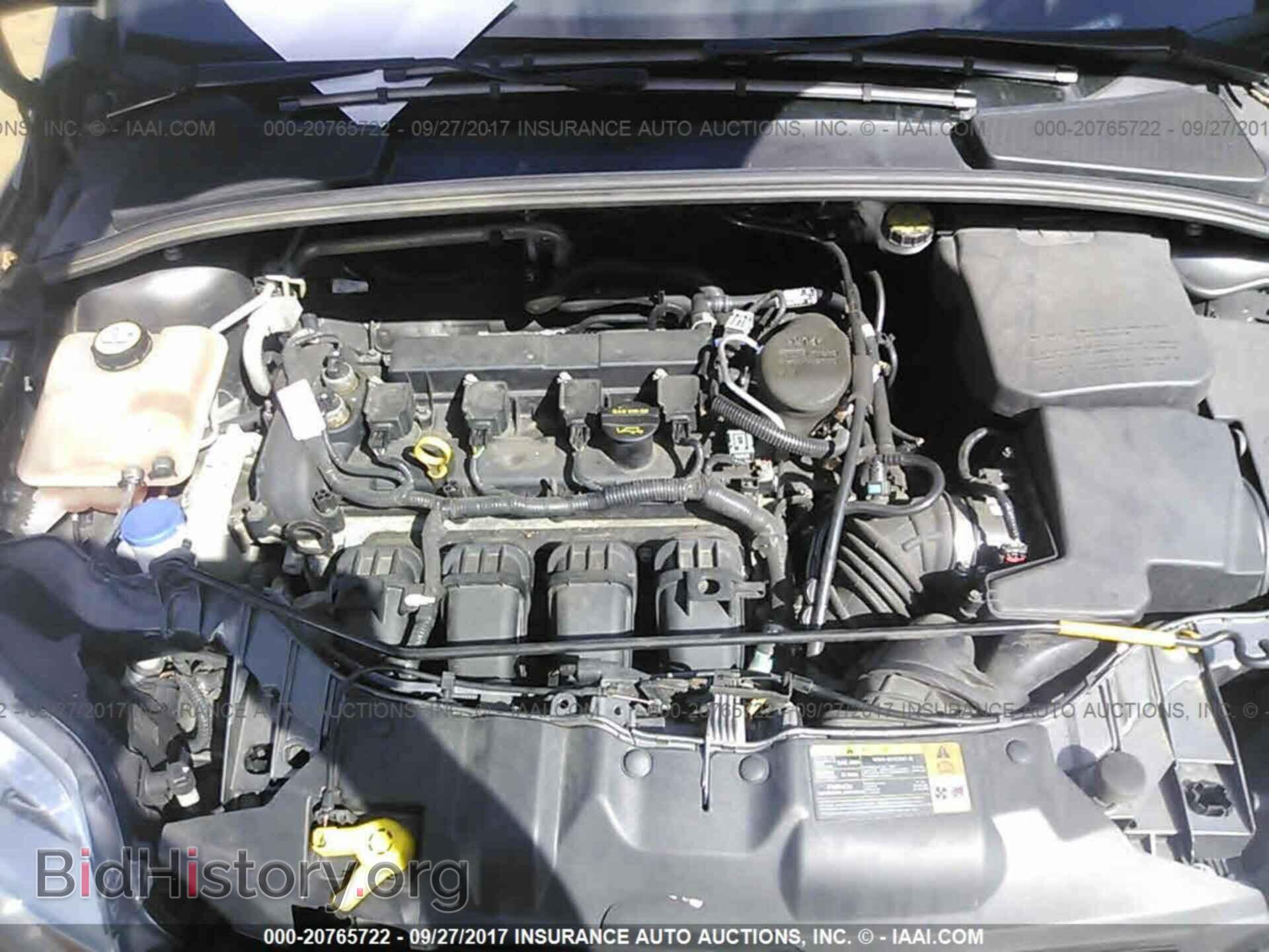 2012 Ford Focus - VIN: 1FAHP3F21CL390589 - Photo 10