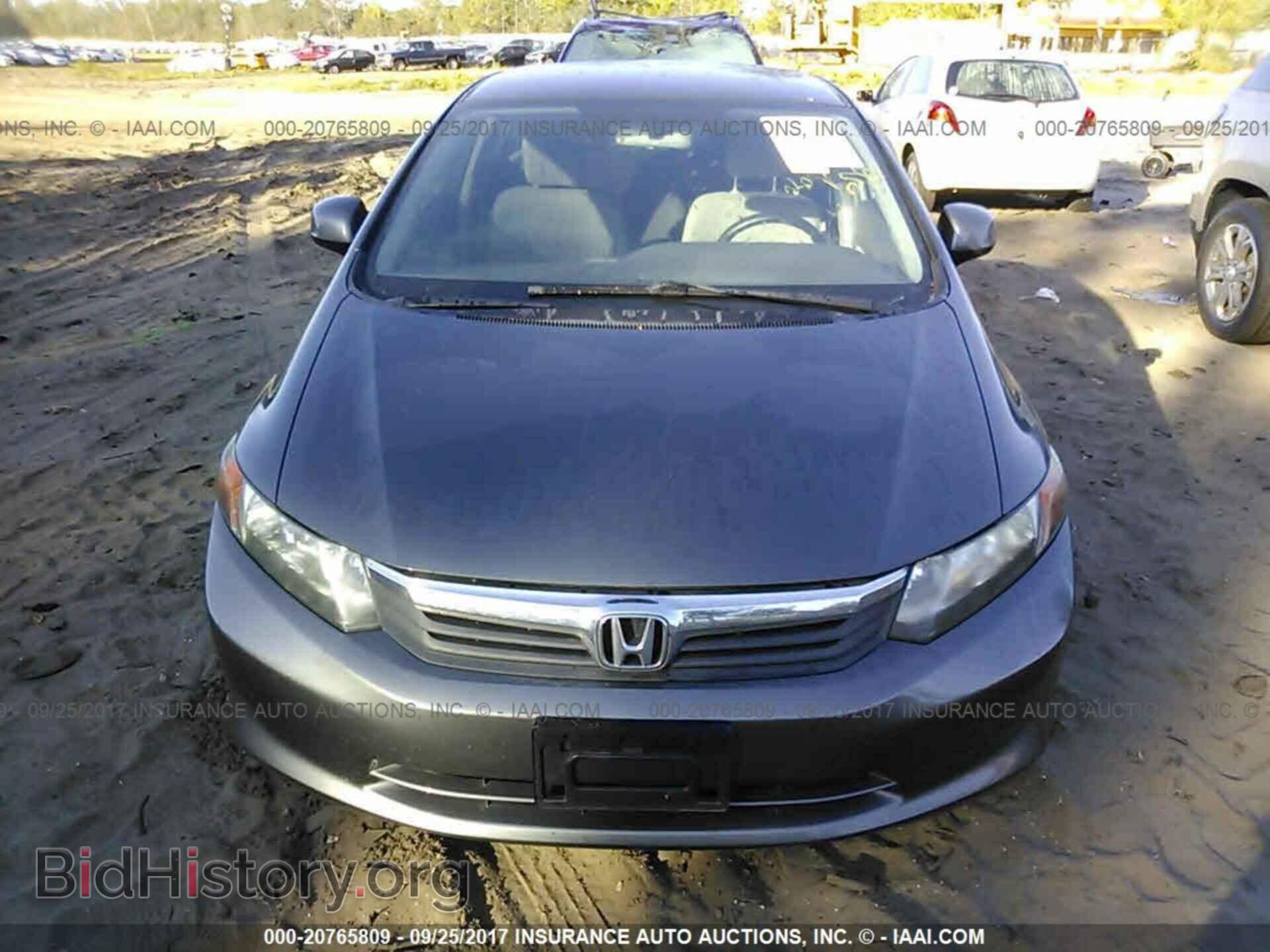 2012 Honda Civic - VIN: 2HGFB2F55CH501843 - Photo 6