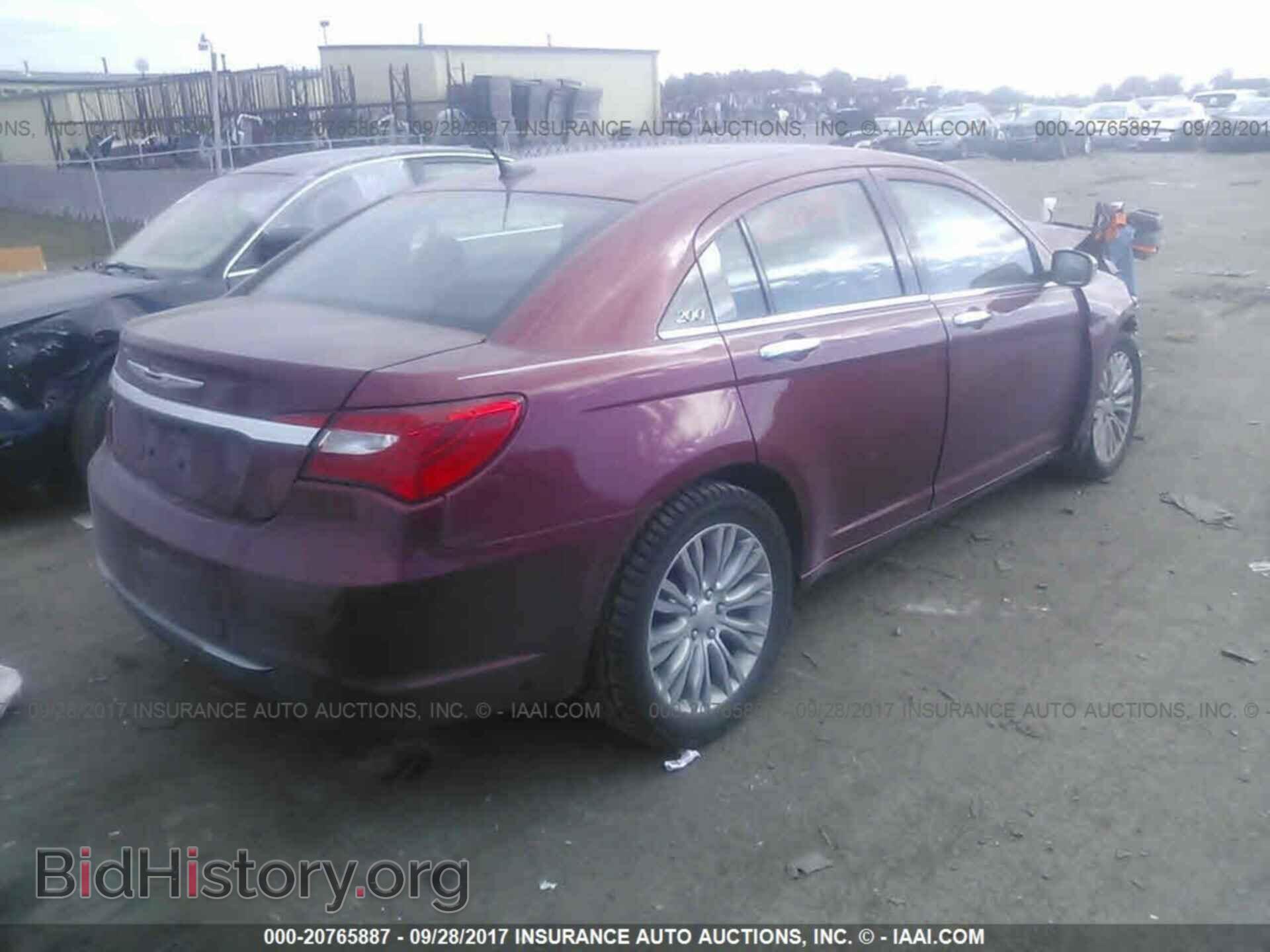 2013 Chrysler 200 - VIN: 1C3CCBCG6DN577525 - Фото 4