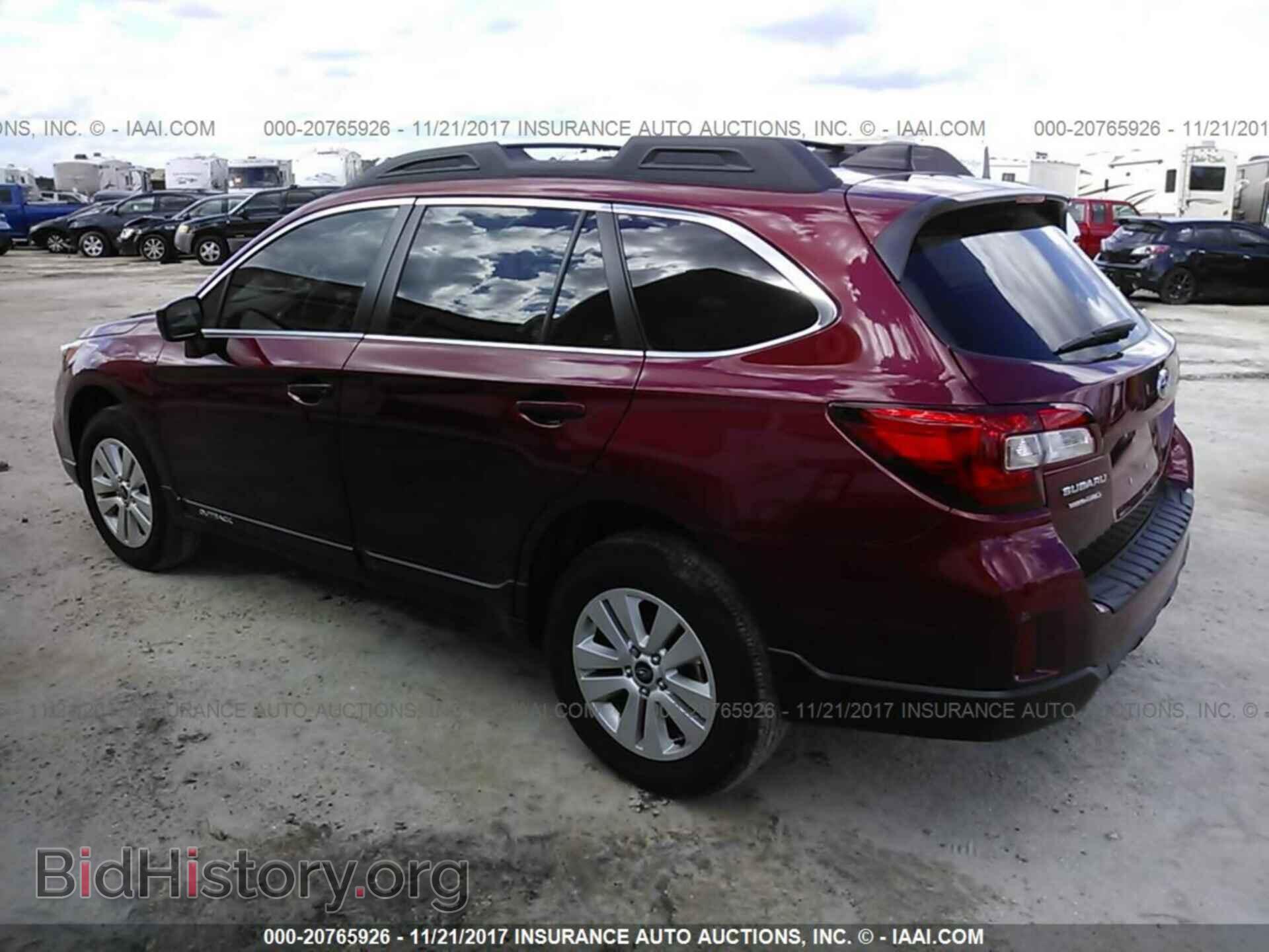 2017 Subaru Outback - VIN: 4S4BSACC3H3359122 - Photo 3