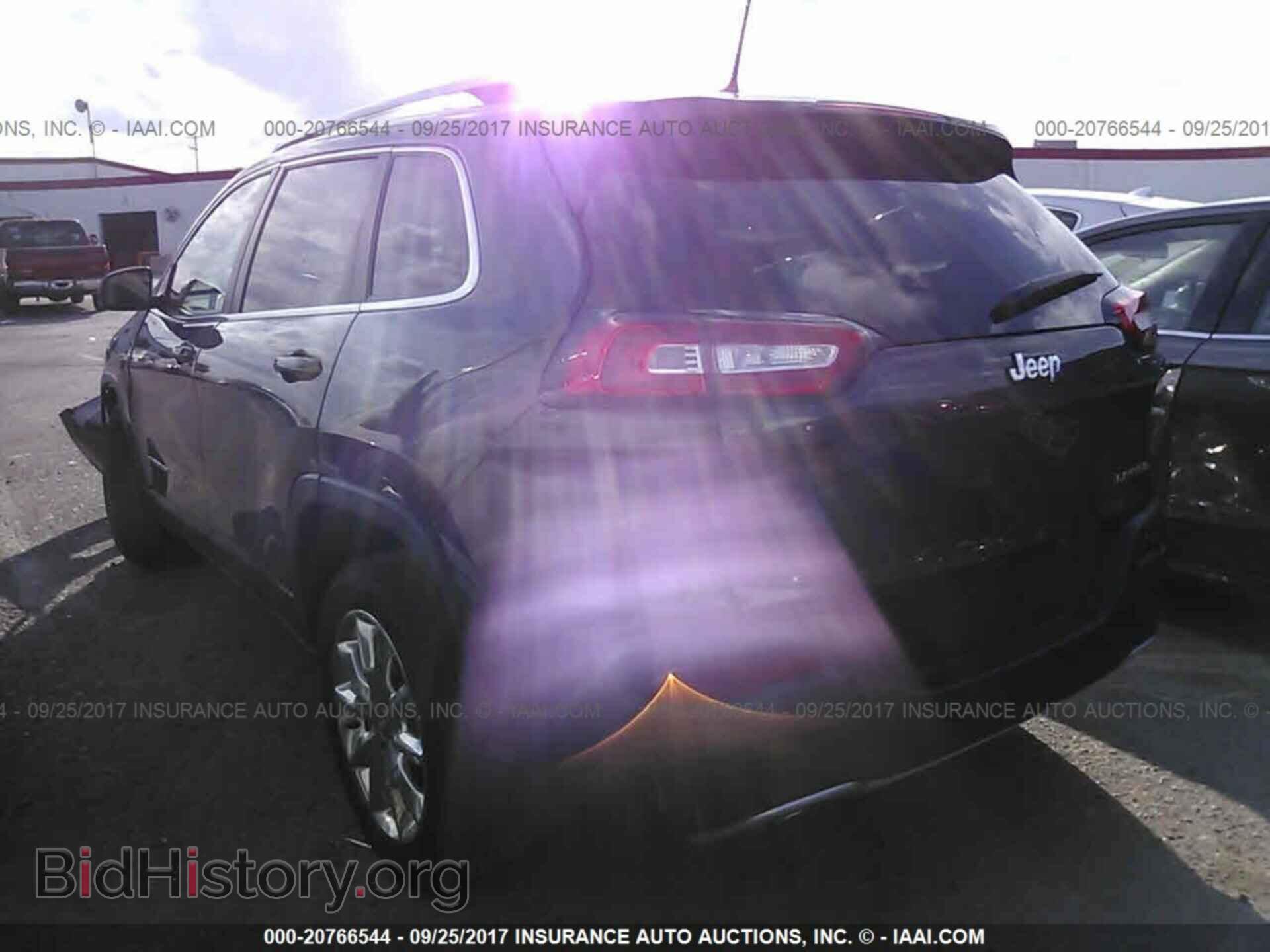 2017 Jeep Cherokee - VIN: 1C4PJLDB3HW516192 - Фото 3