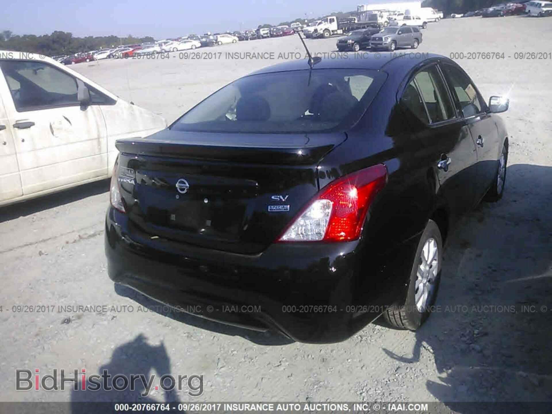 2017 Nissan Versa - VIN: 3N1CN7AP7HL810892 - Фото 4