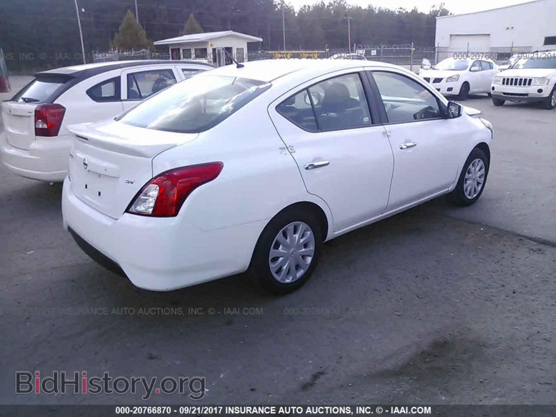 2017 Nissan Versa - VIN: 3N1CN7AP4HL848807 - Фото 4