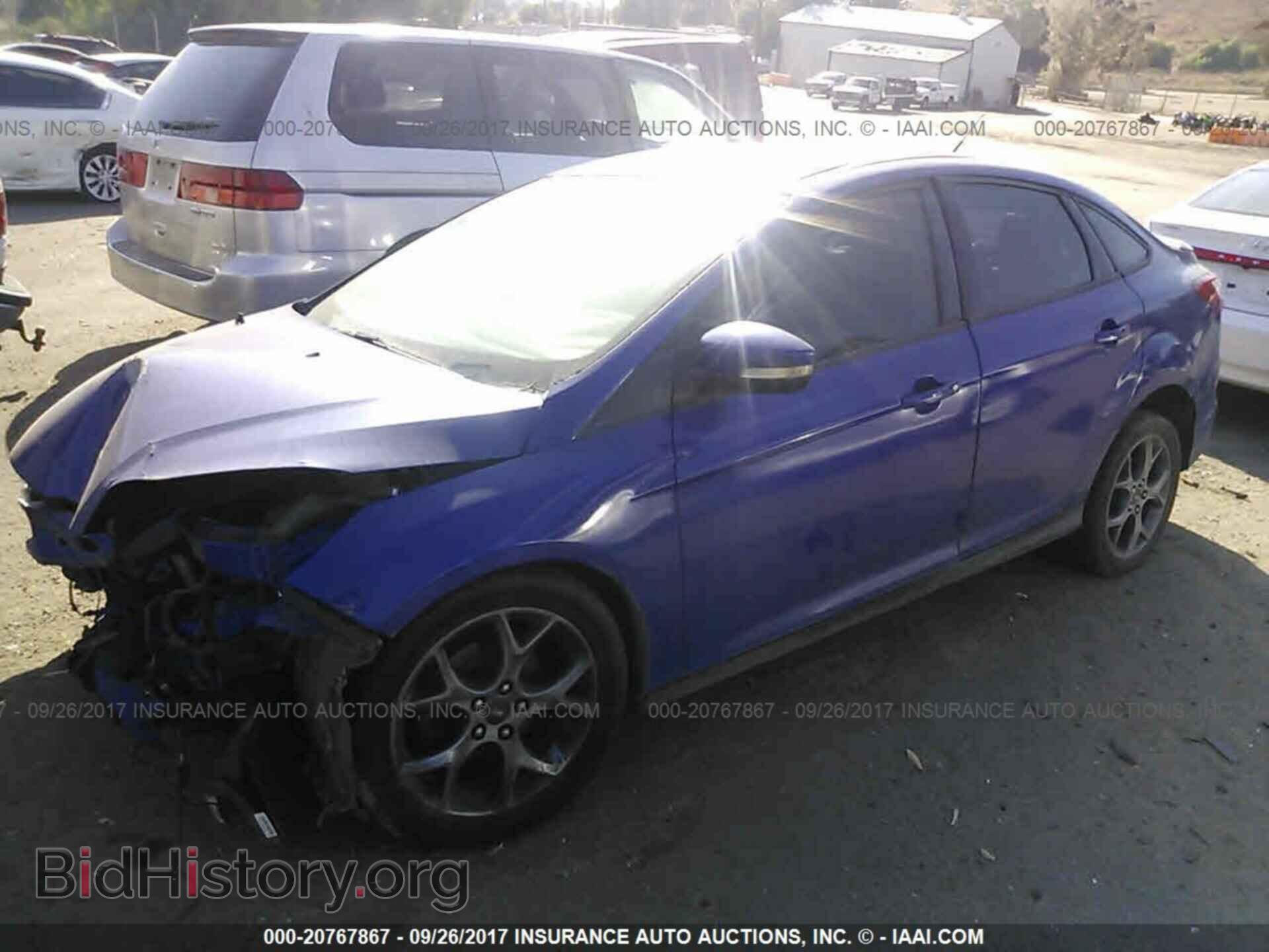2013 Ford Focus - VIN: 1FADP3F2XDL210932 - Photo 2
