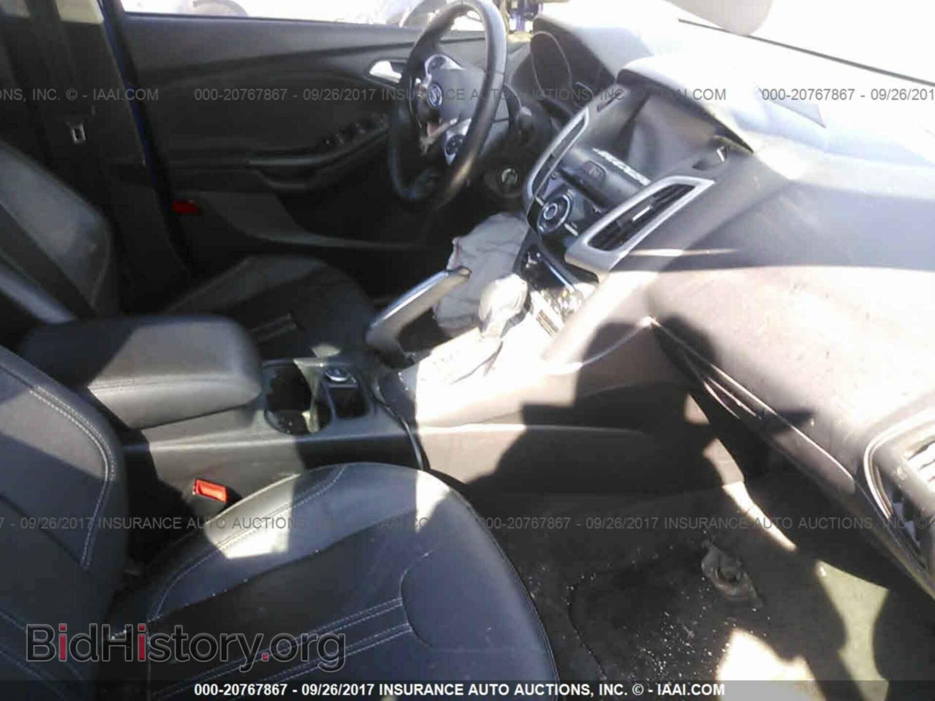 2013 Ford Focus - VIN: 1FADP3F2XDL210932 - Photo 5
