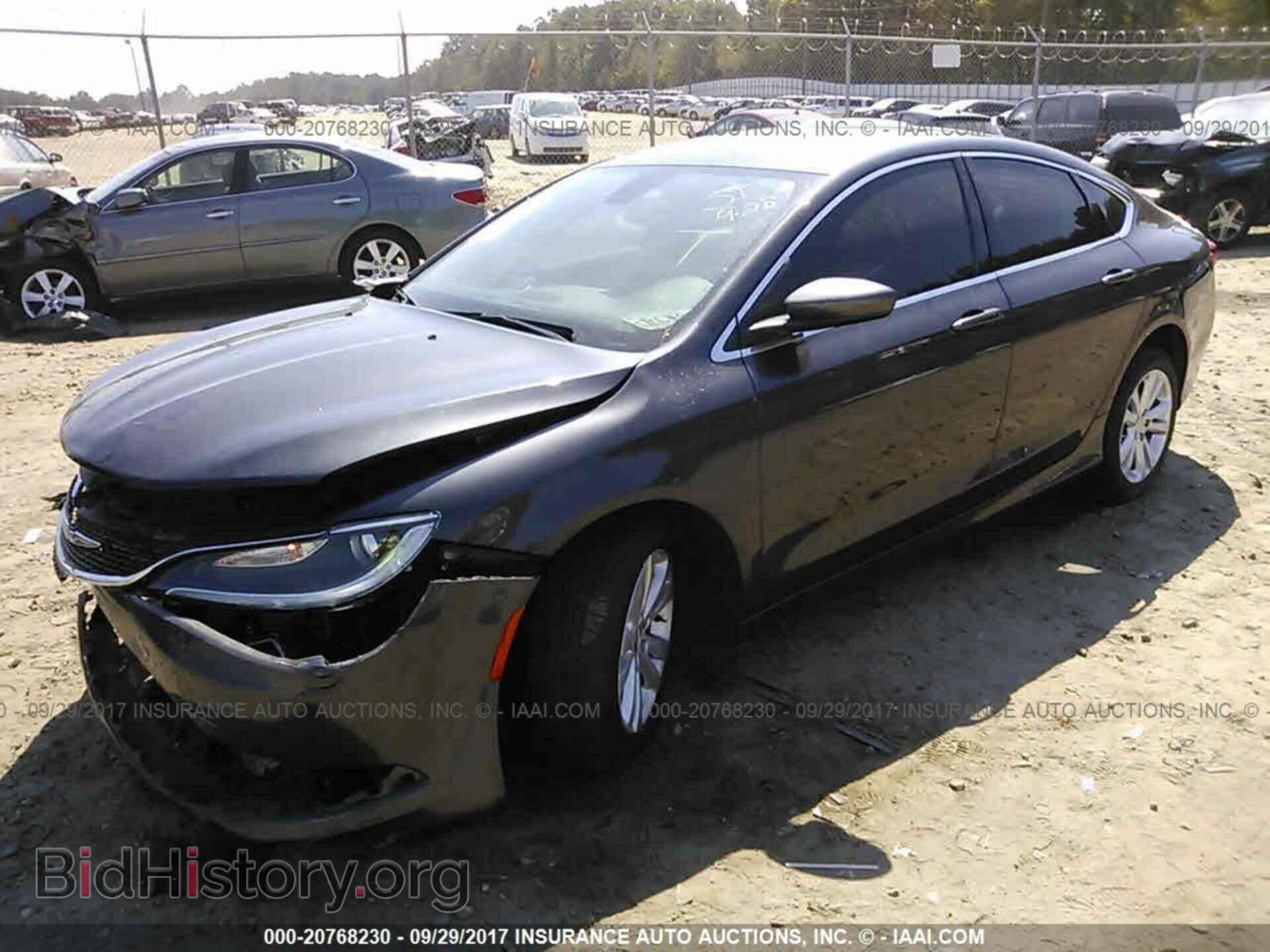 2016 Chrysler 200 - VIN: 1C3CCCAB8GN133533 - Photo 2