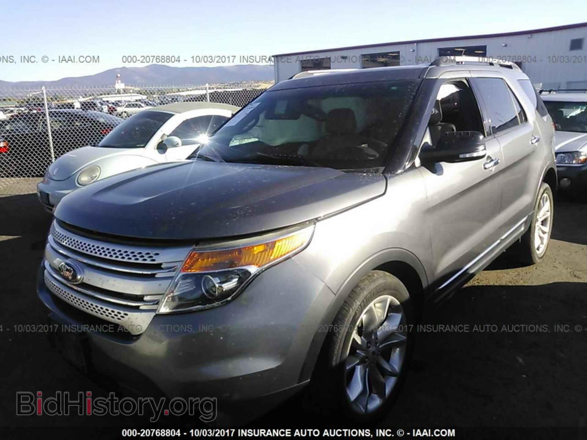 2013 Ford Explorer - VIN: 1FM5K8D81DGB31333 - Photo 2