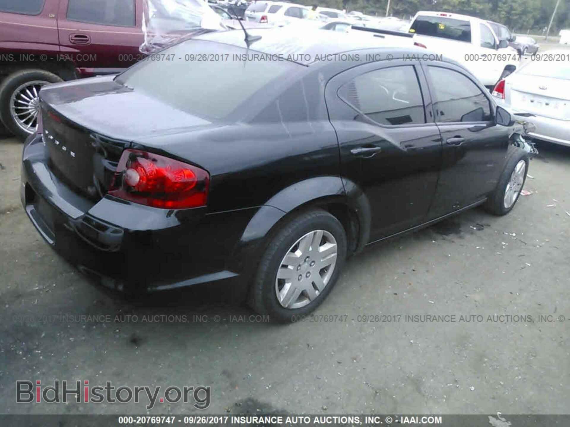 2011 Dodge Avenger - VIN: 1B3BD4FB4BN578302 - Фото 4