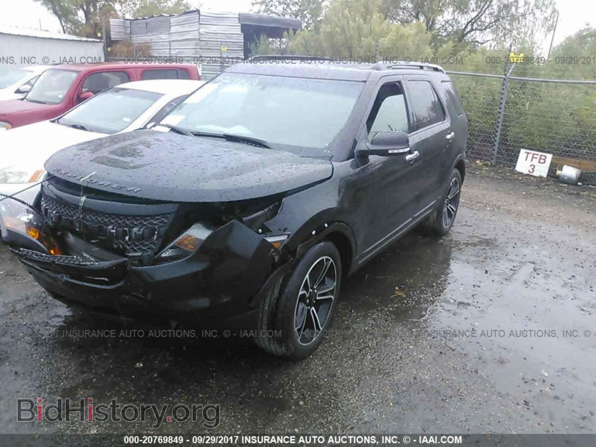 2014 Ford Explorer - VIN: 1FM5K8GT4EGC21867 - Фото 2
