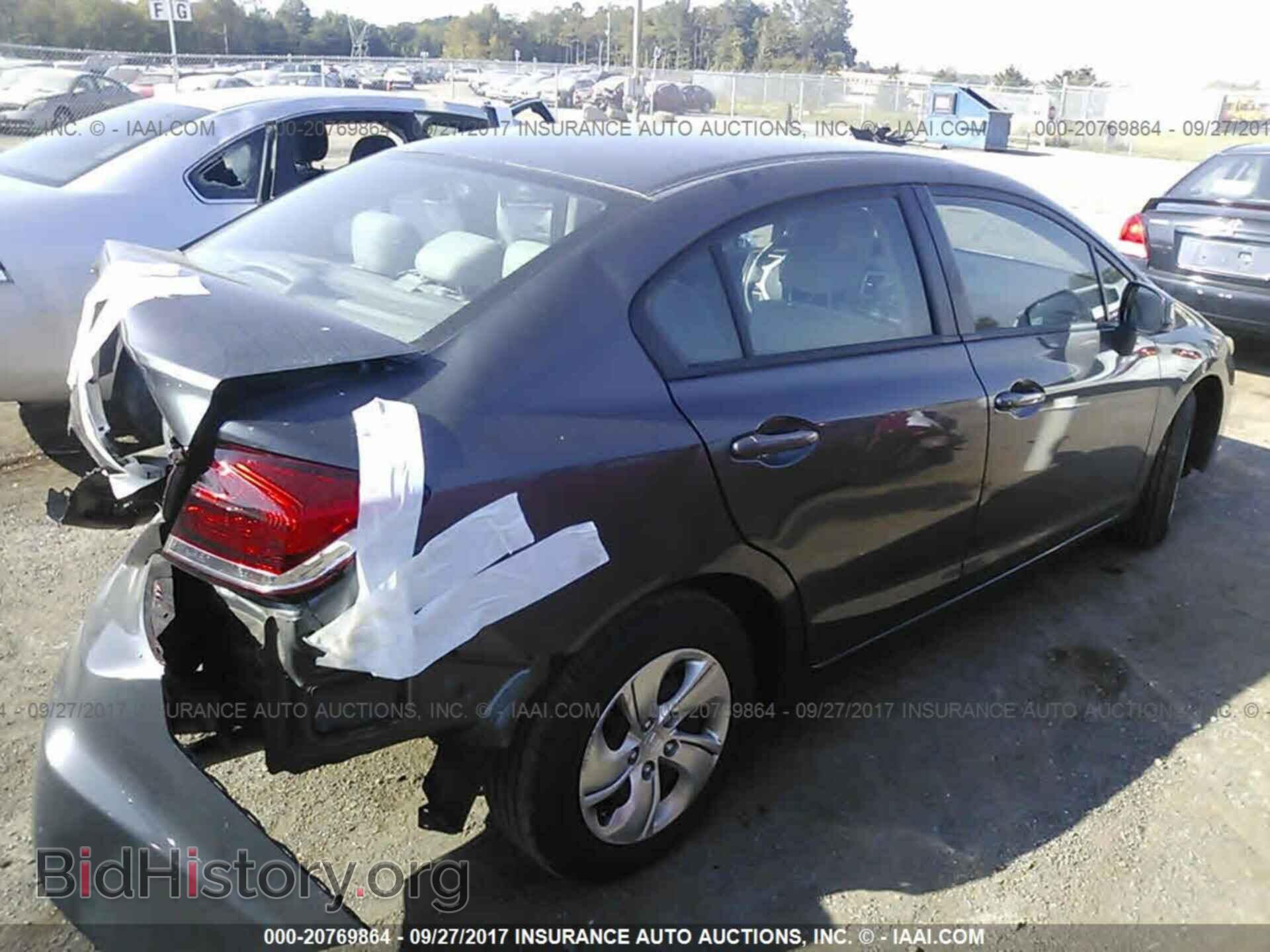 2013 Honda Civic - VIN: 2HGFB2F58DH562928 - Photo 4