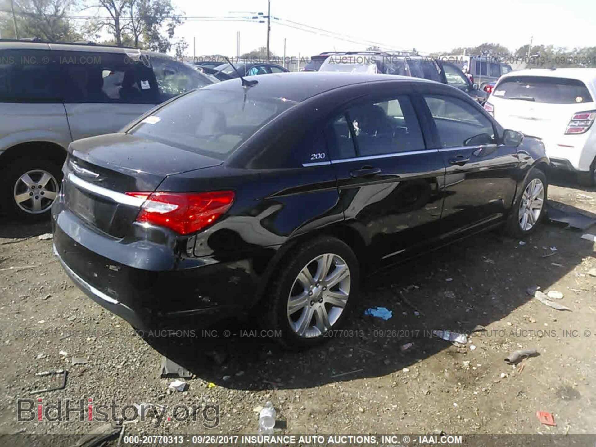 2013 Chrysler 200 - VIN: 1C3CCBBB9DN545593 - Фото 4