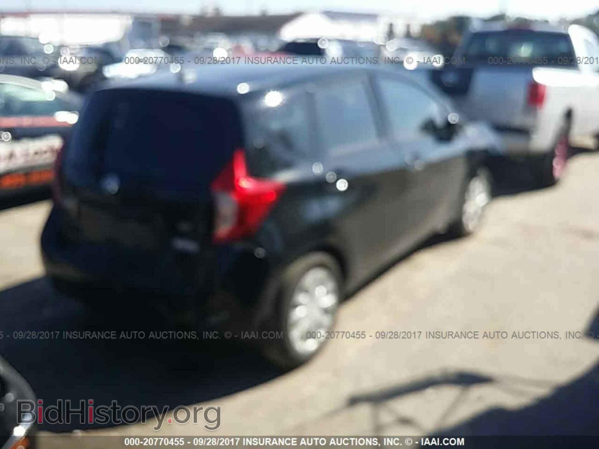 2016 Nissan Versa note - VIN: 3N1CE2CP3GL406521 - Photo 4