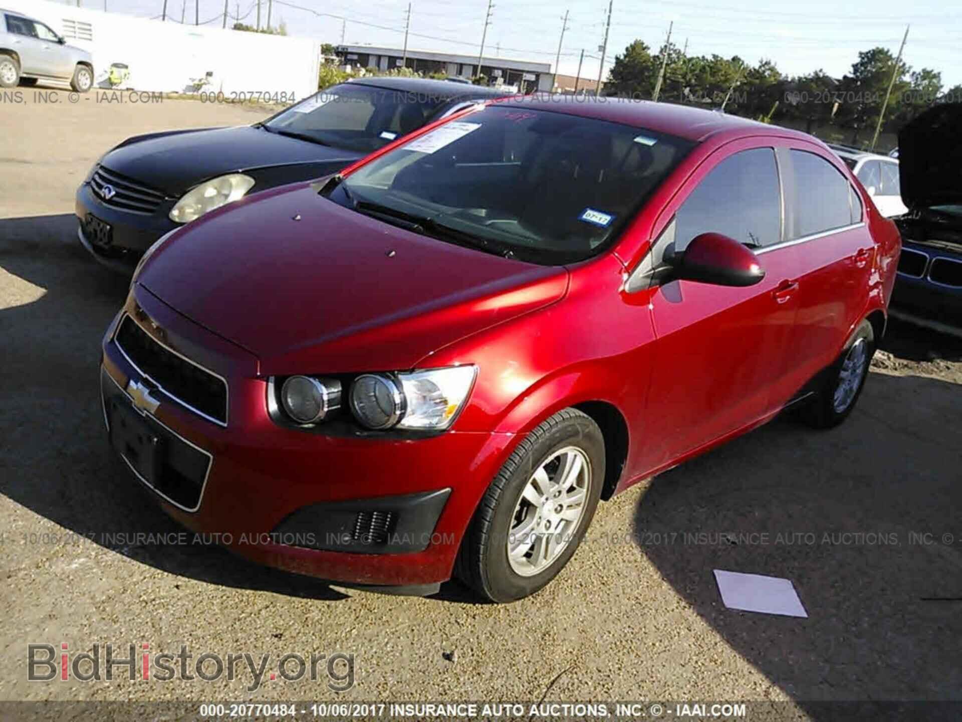 2012 Chevrolet Sonic - VIN: 1G1JC5SHXC4137559 - Фото 2