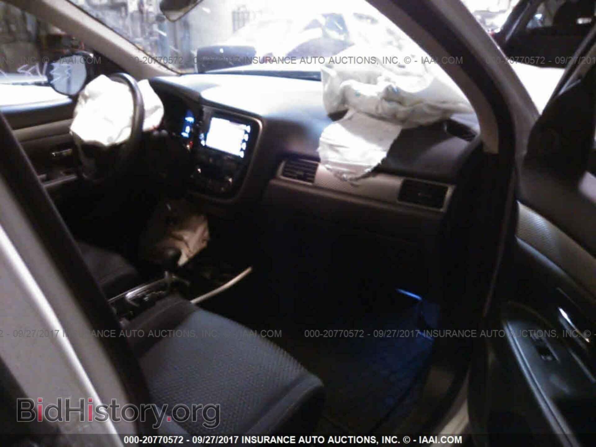 2017 Mitsubishi Outlander - VIN: JA4AZ3A33HZ004064 - Фото 5