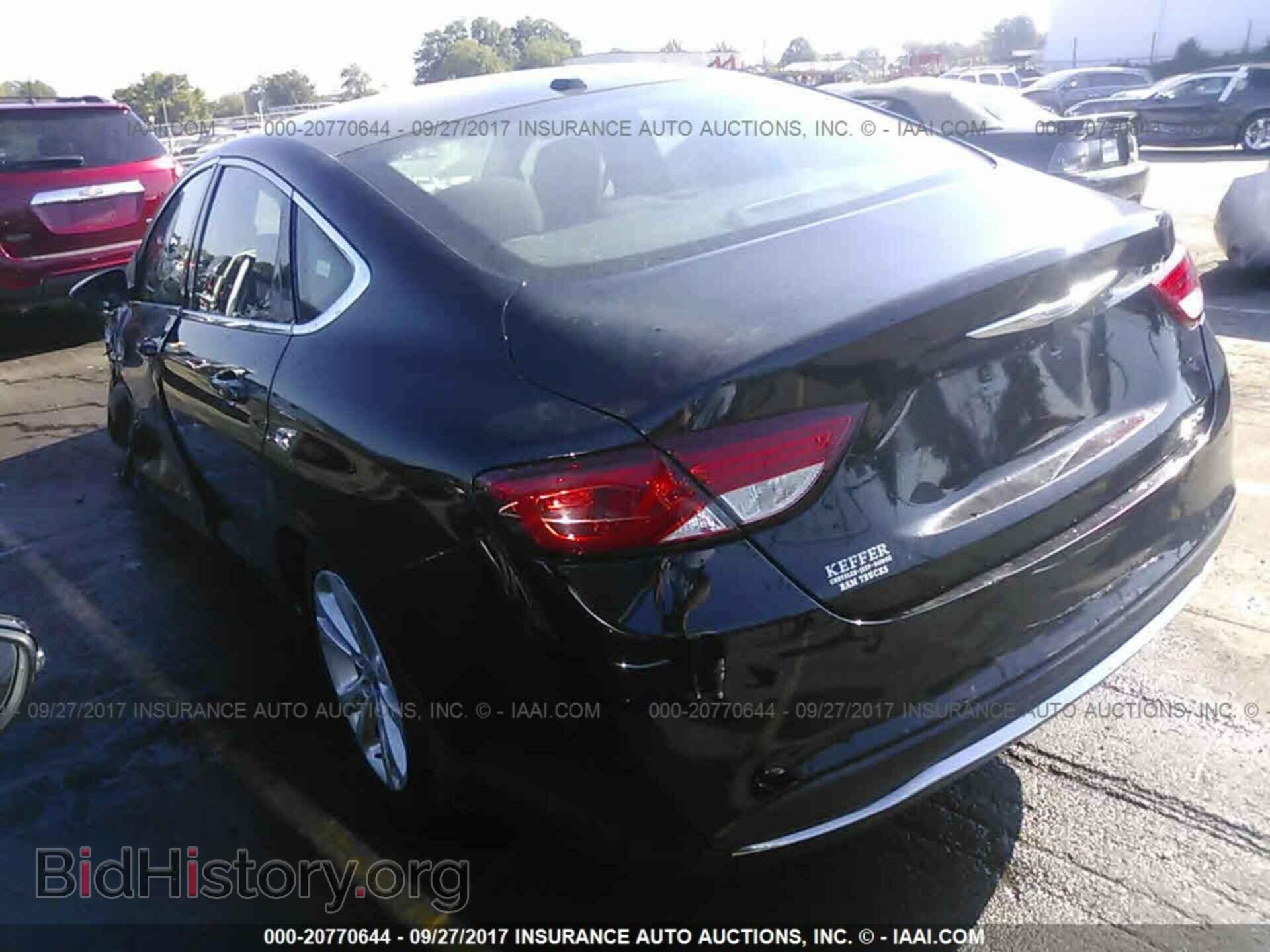 2015 Chrysler 200 - VIN: 1C3CCCAB2FN746679 - Photo 3