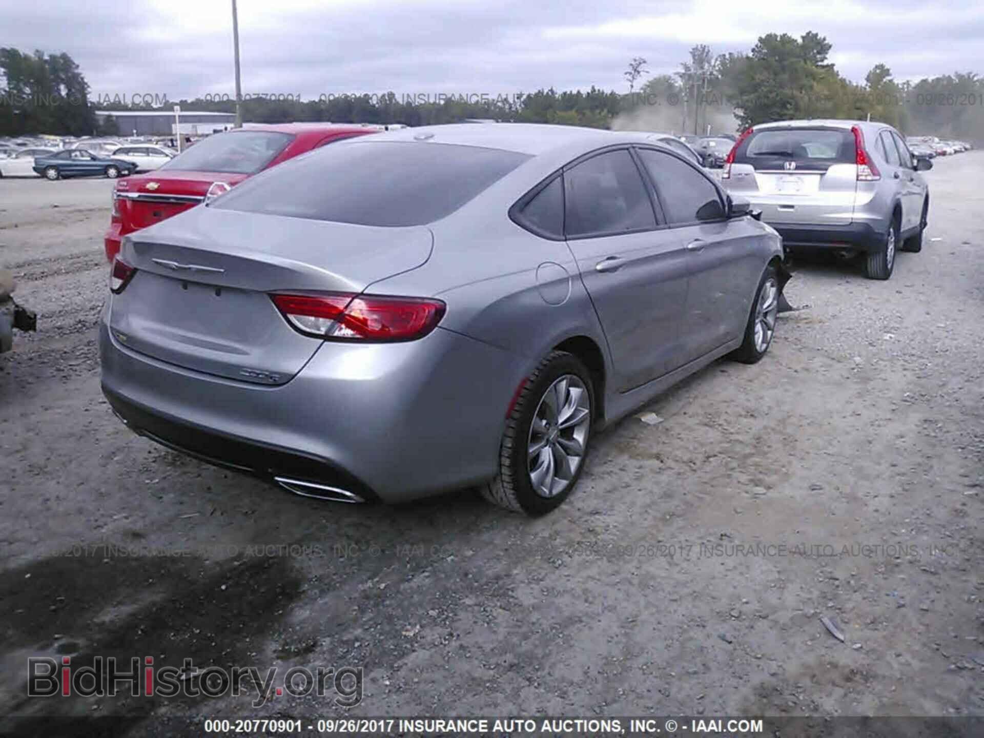 2015 Chrysler 200 - VIN: 1C3CCCBB5FN720477 - Photo 4