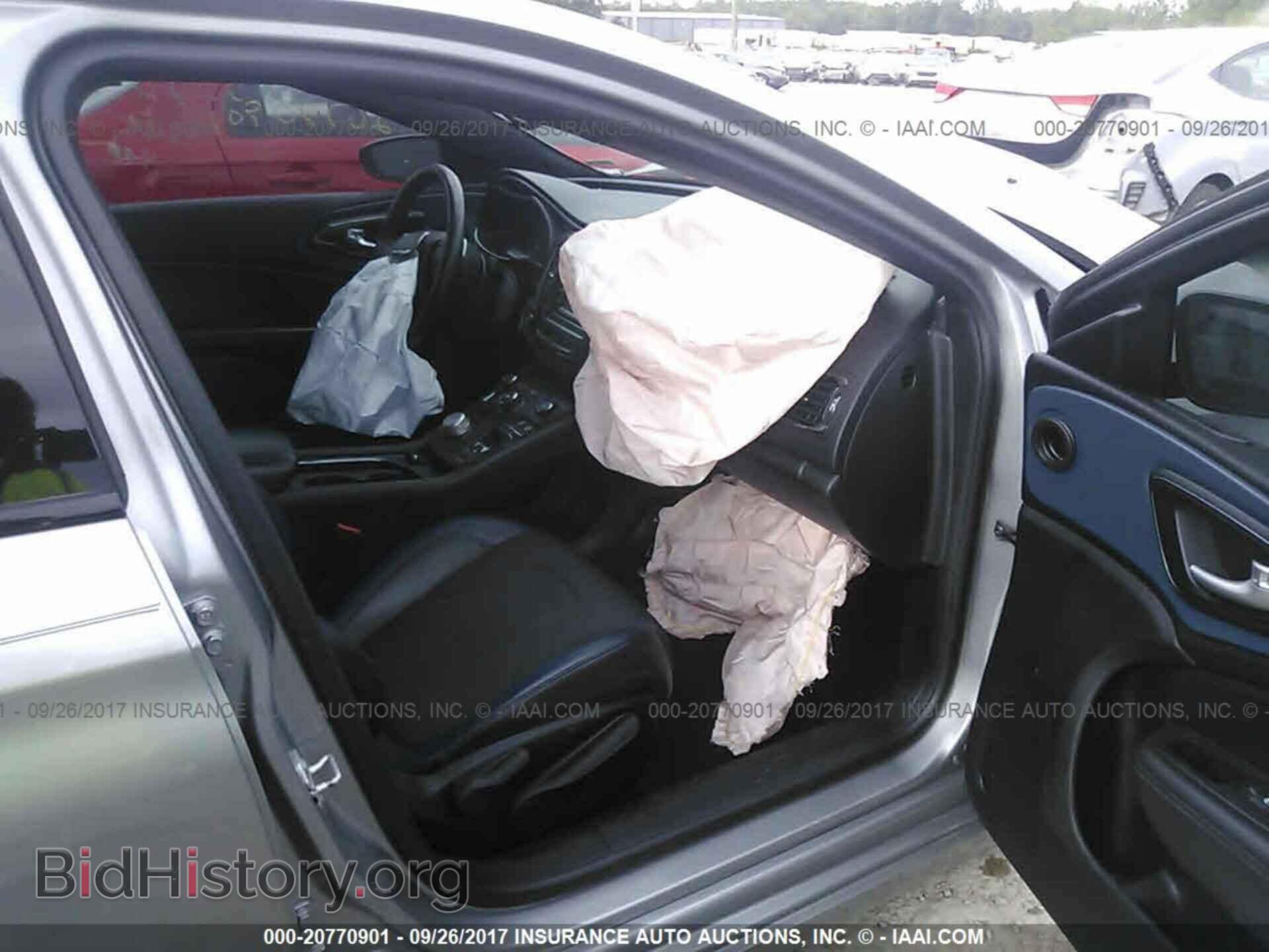 2015 Chrysler 200 - VIN: 1C3CCCBB5FN720477 - Photo 5