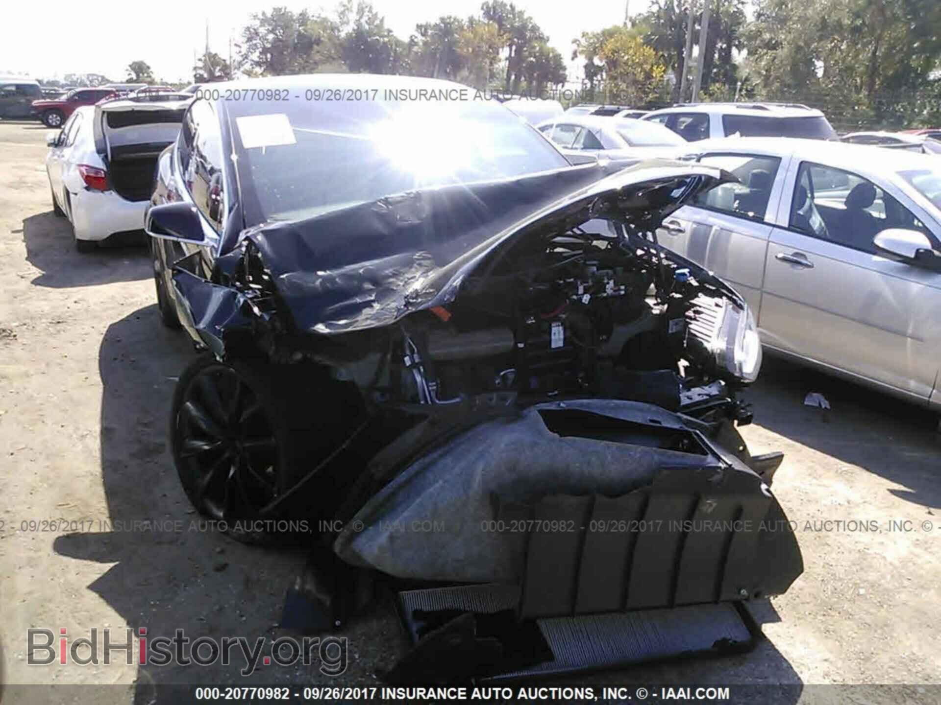 2016 Tesla Model x - VIN: 5YJXCBE25GF017481 - Photo 6
