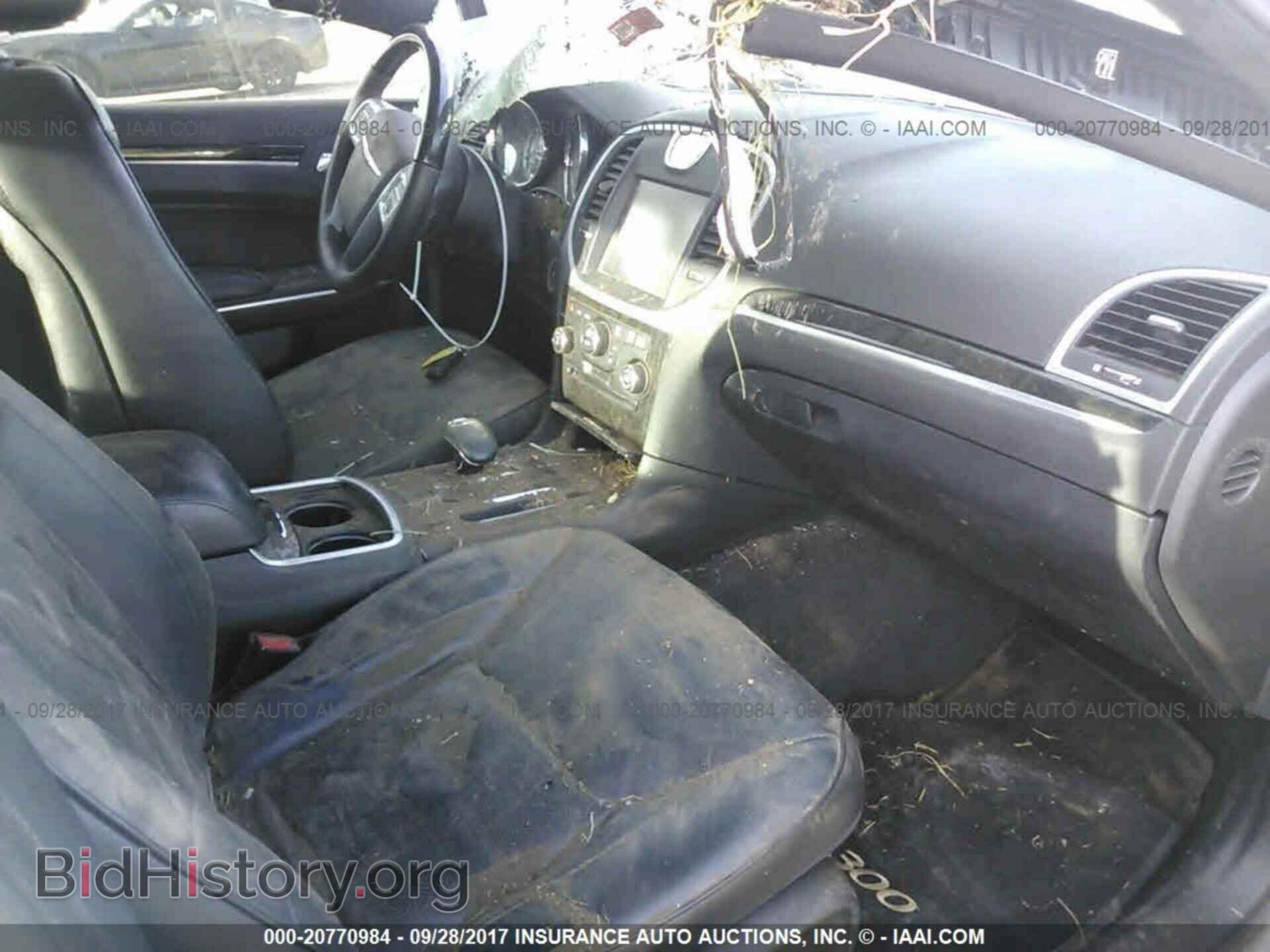 2014 Chrysler 300c - VIN: 2C3CCAKG2EH201040 - Фото 5