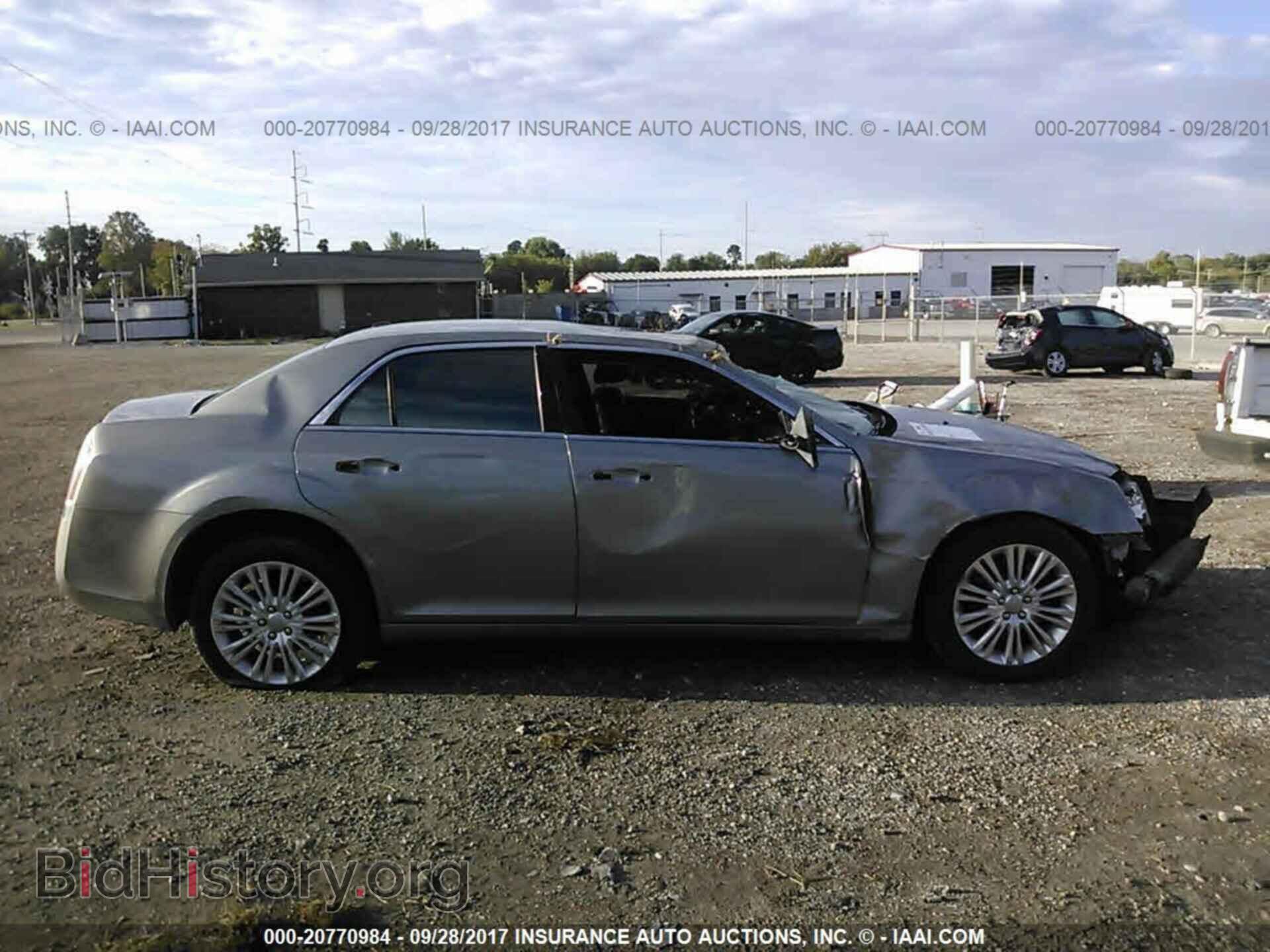 2014 Chrysler 300c - VIN: 2C3CCAKG2EH201040 - Фото 6