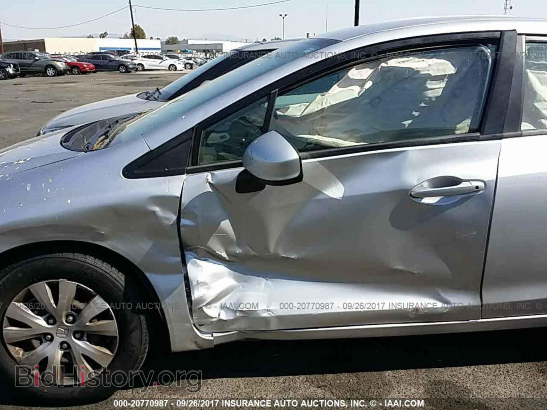 2012 Honda Civic - VIN: 19XFB2F51CE351143 - Photo 6