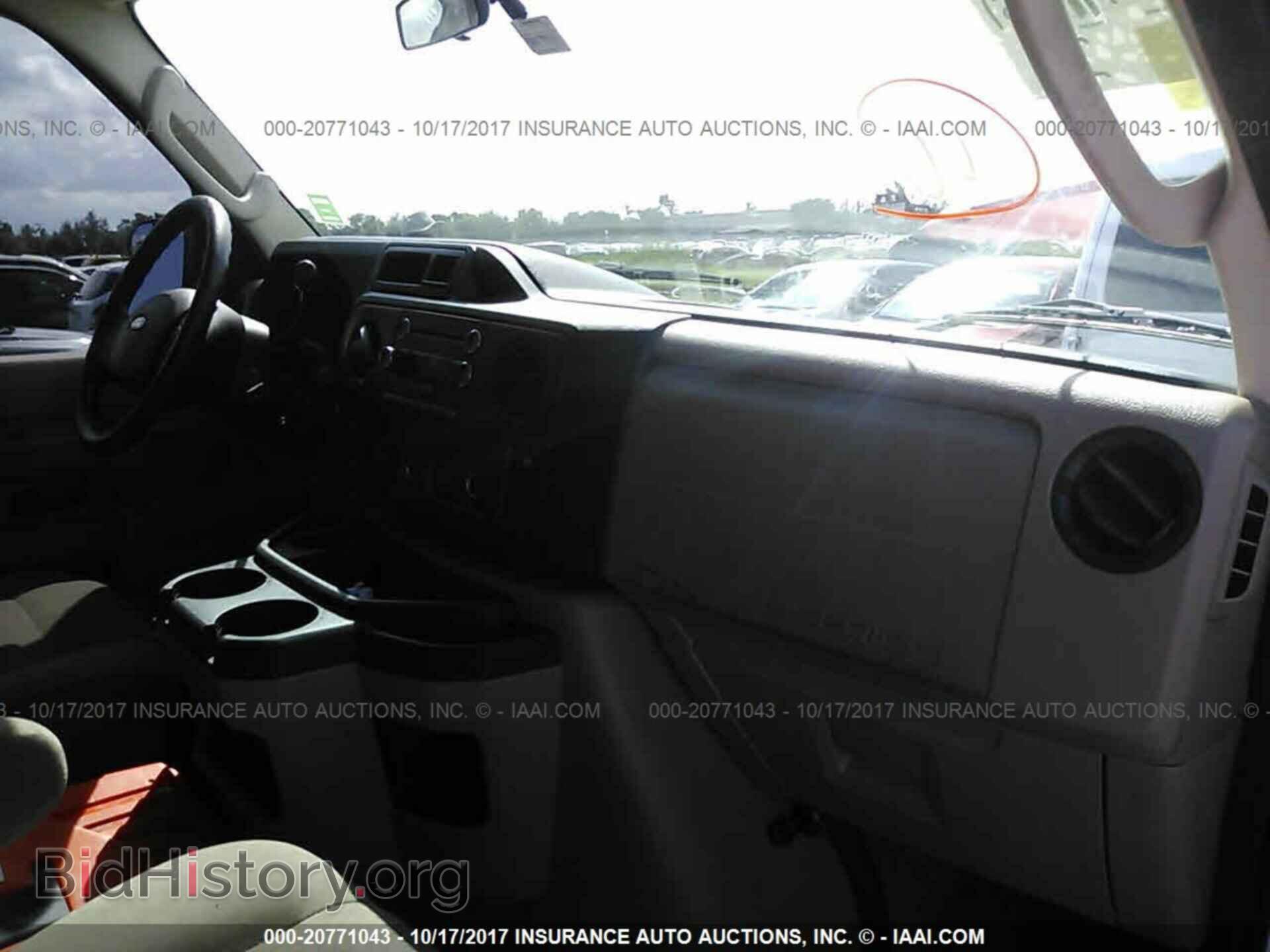 2011 Ford Econoline - VIN: 1FBSS3BL0BDA59383 - Фото 5